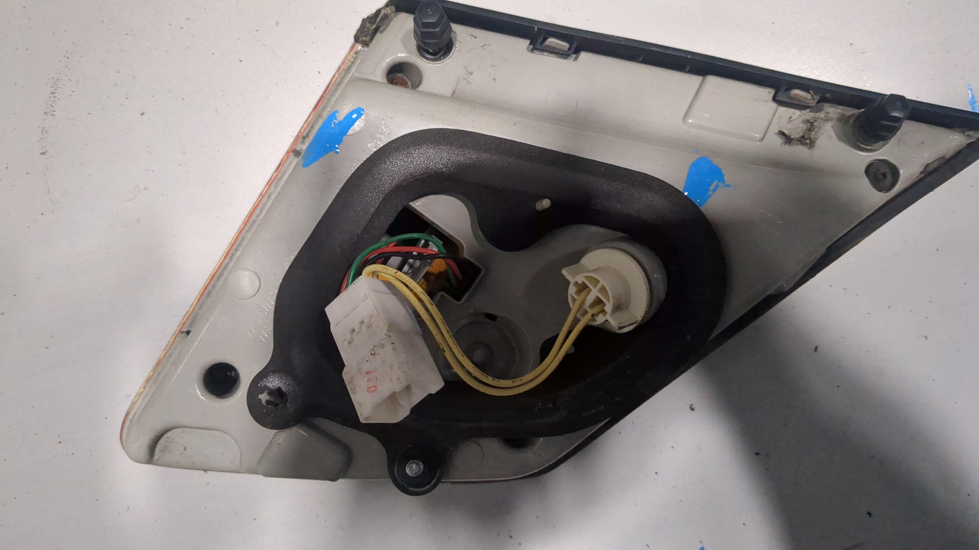 Фонарь задний внутренний правый