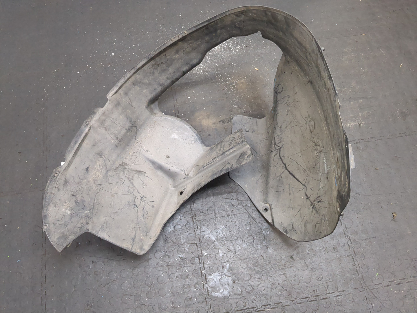 Локер передний правый