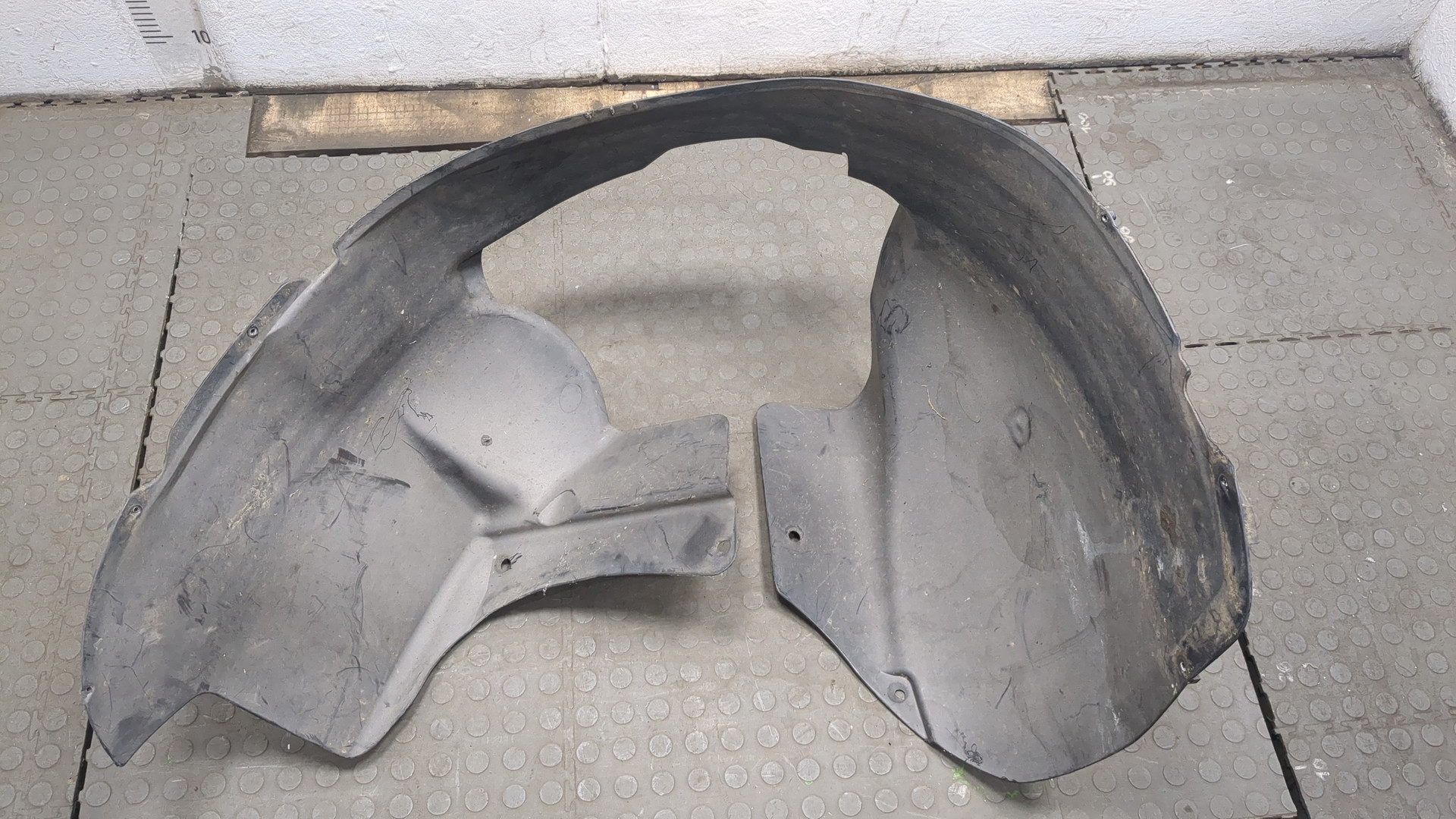 Локер передний правый