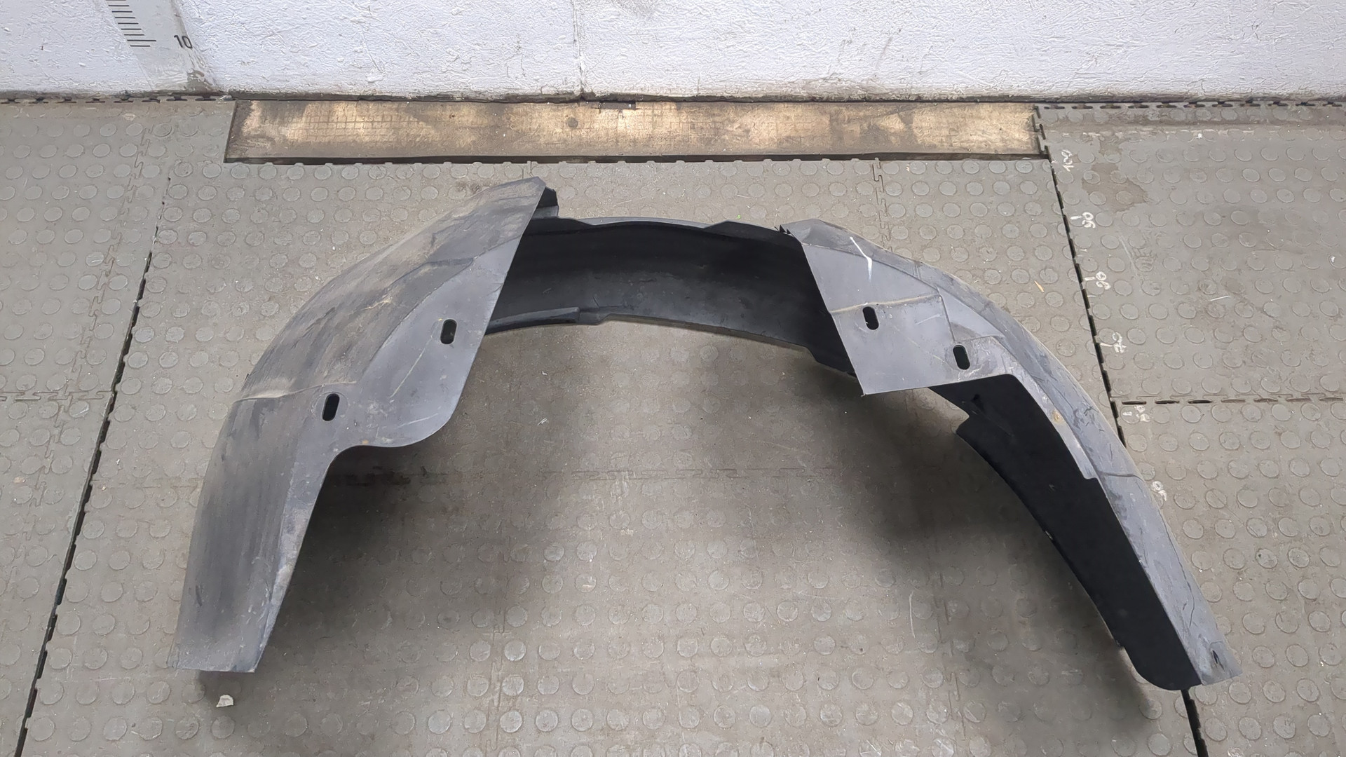 Локер передний левый