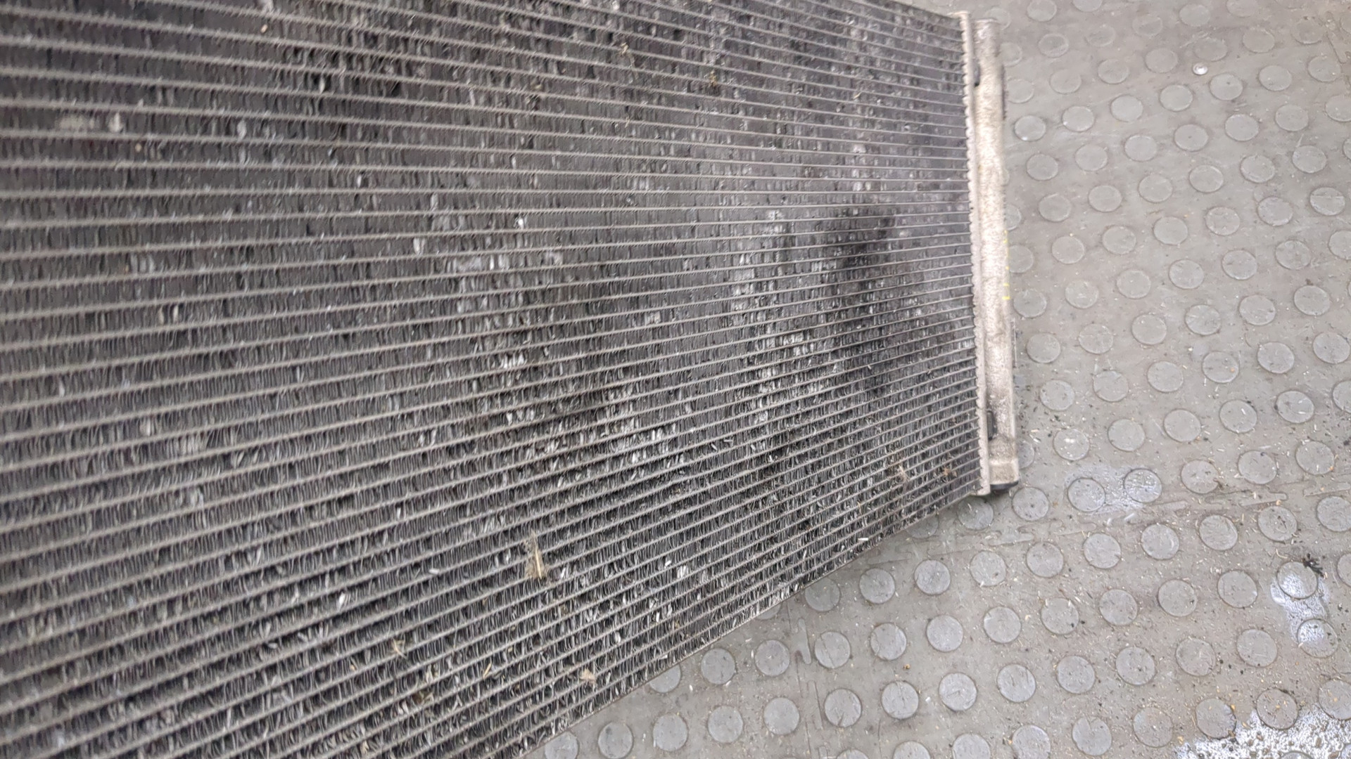 Радиатор кондиционера / конденсер