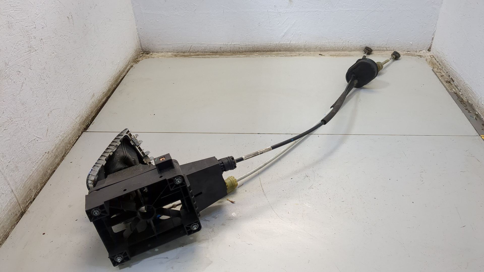 Кулиса МКПП / АКПП