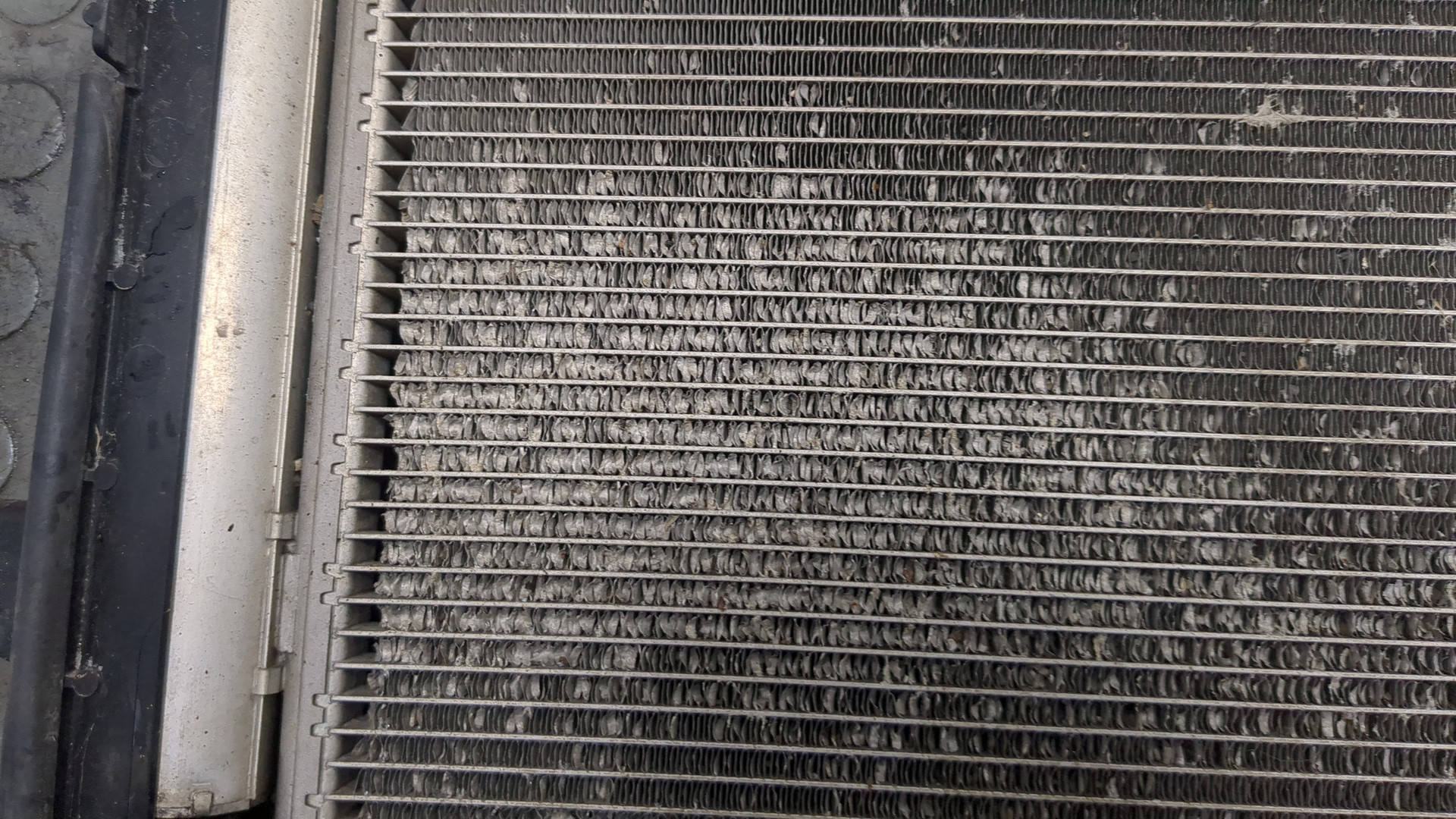 Радиатор кондиционера / конденсер