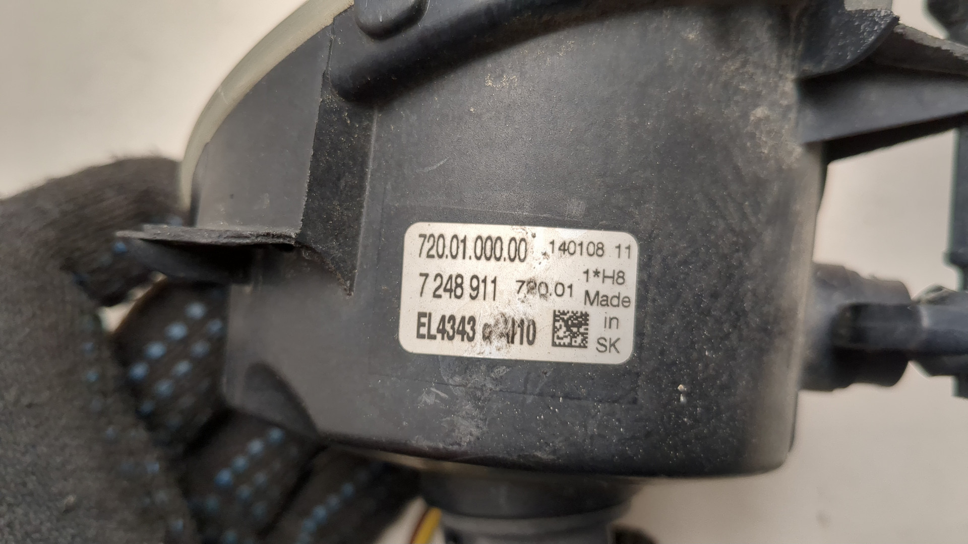 Фара противотуманная левая