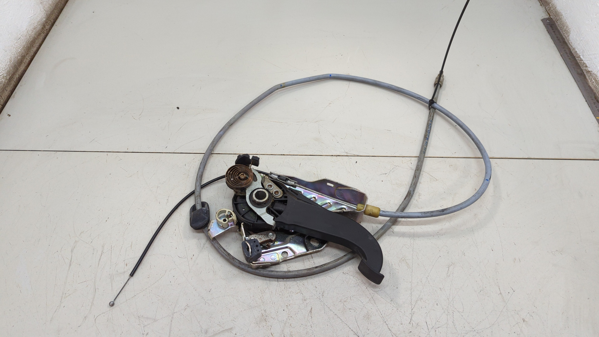 Рычаг стояночного тормоза