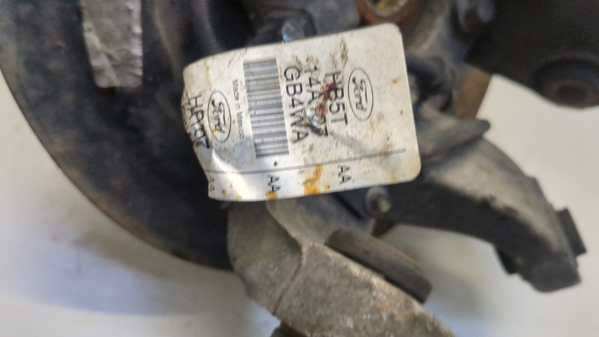 Кулак поворотный задний правый