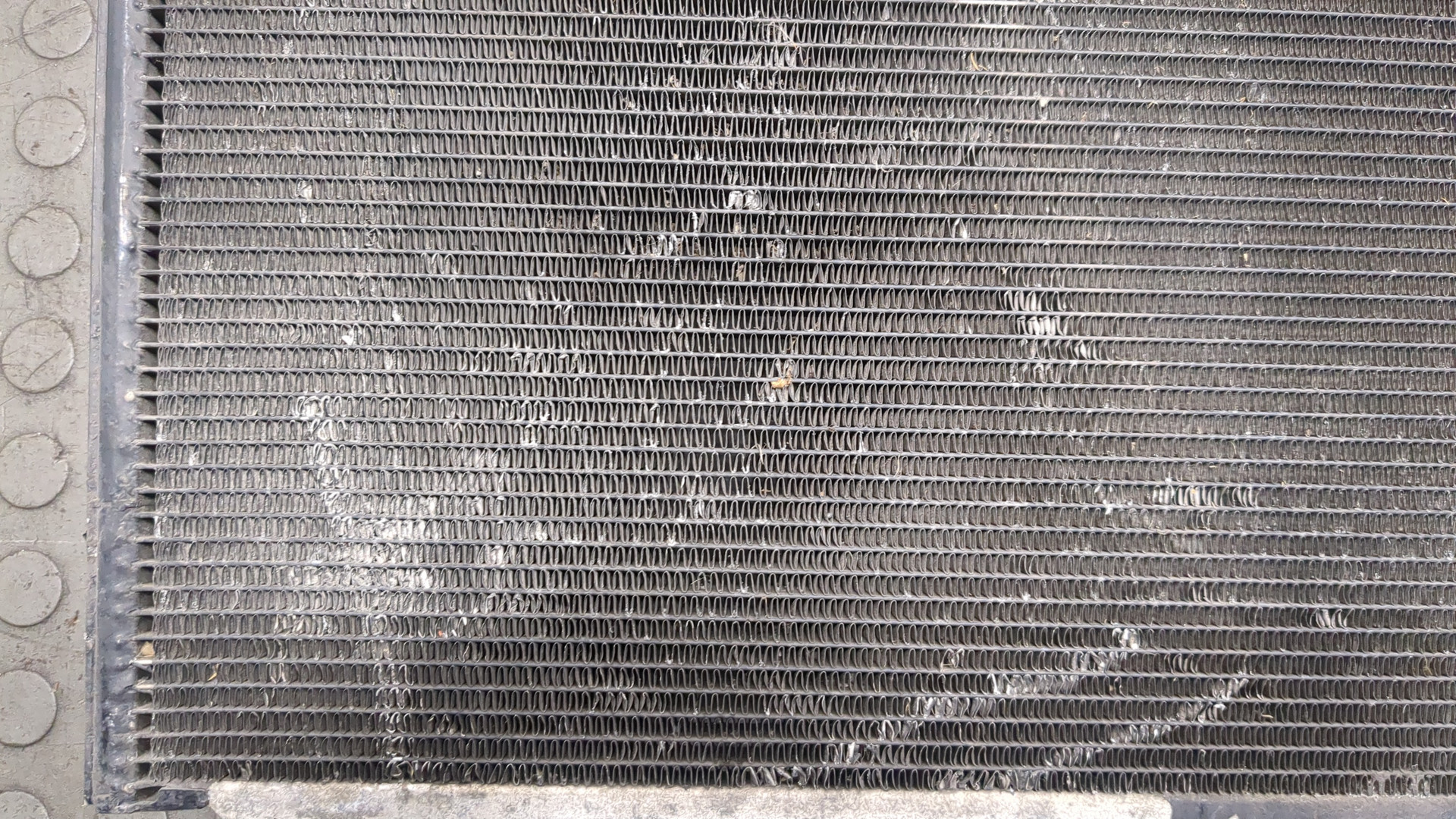 Радиатор кондиционера / конденсер