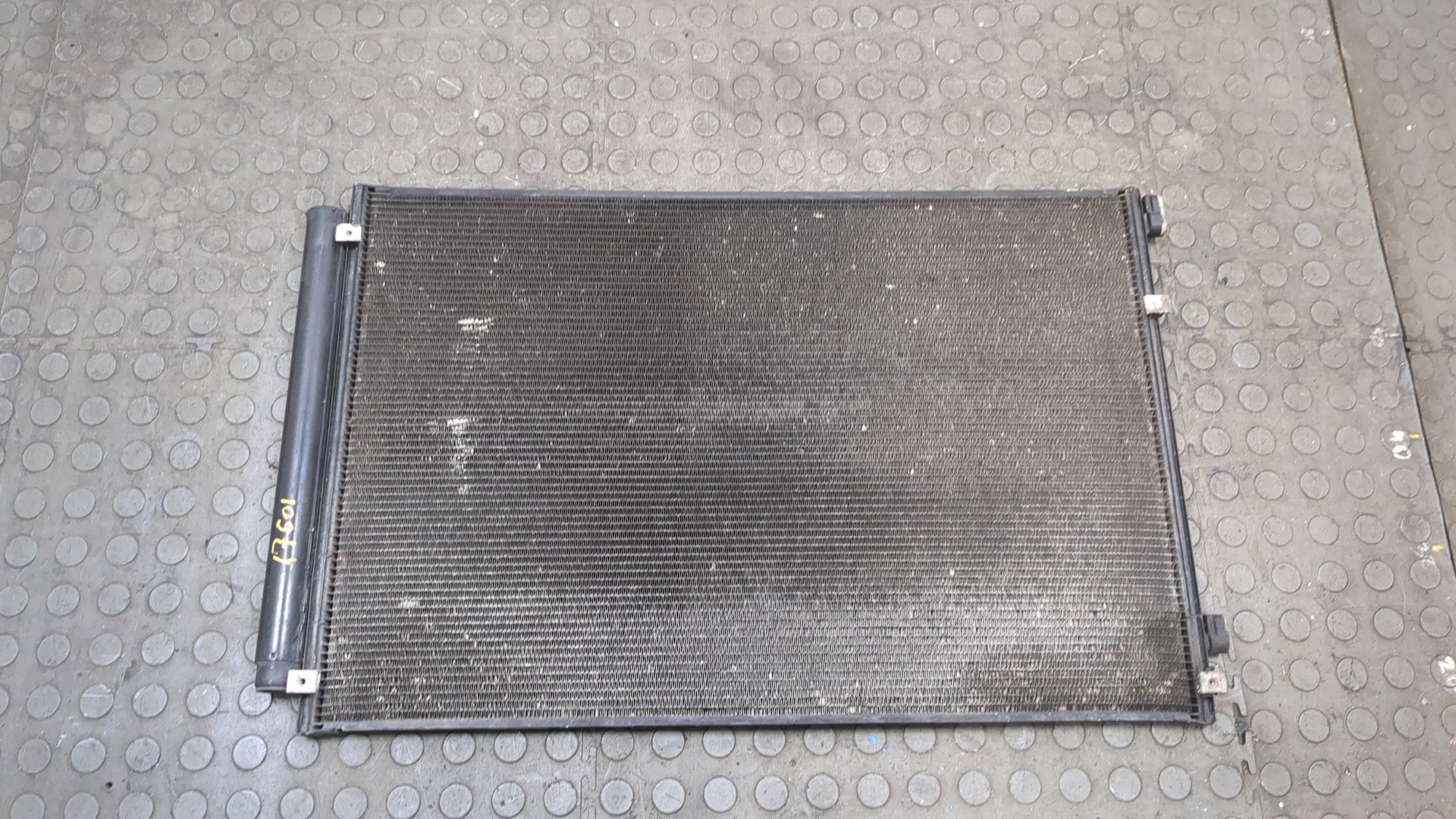 Радиатор кондиционера / конденсер