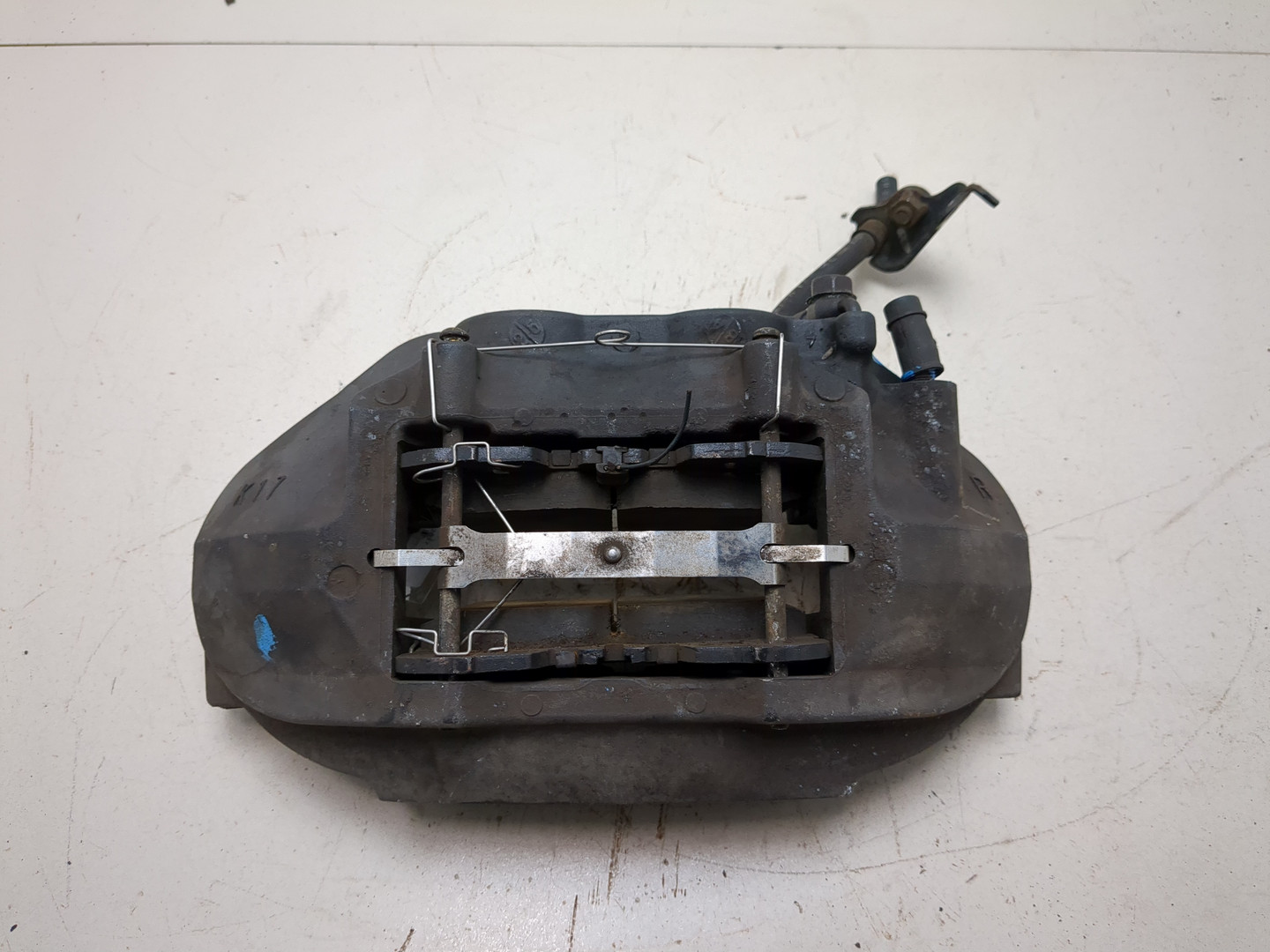 Суппорт передний правый