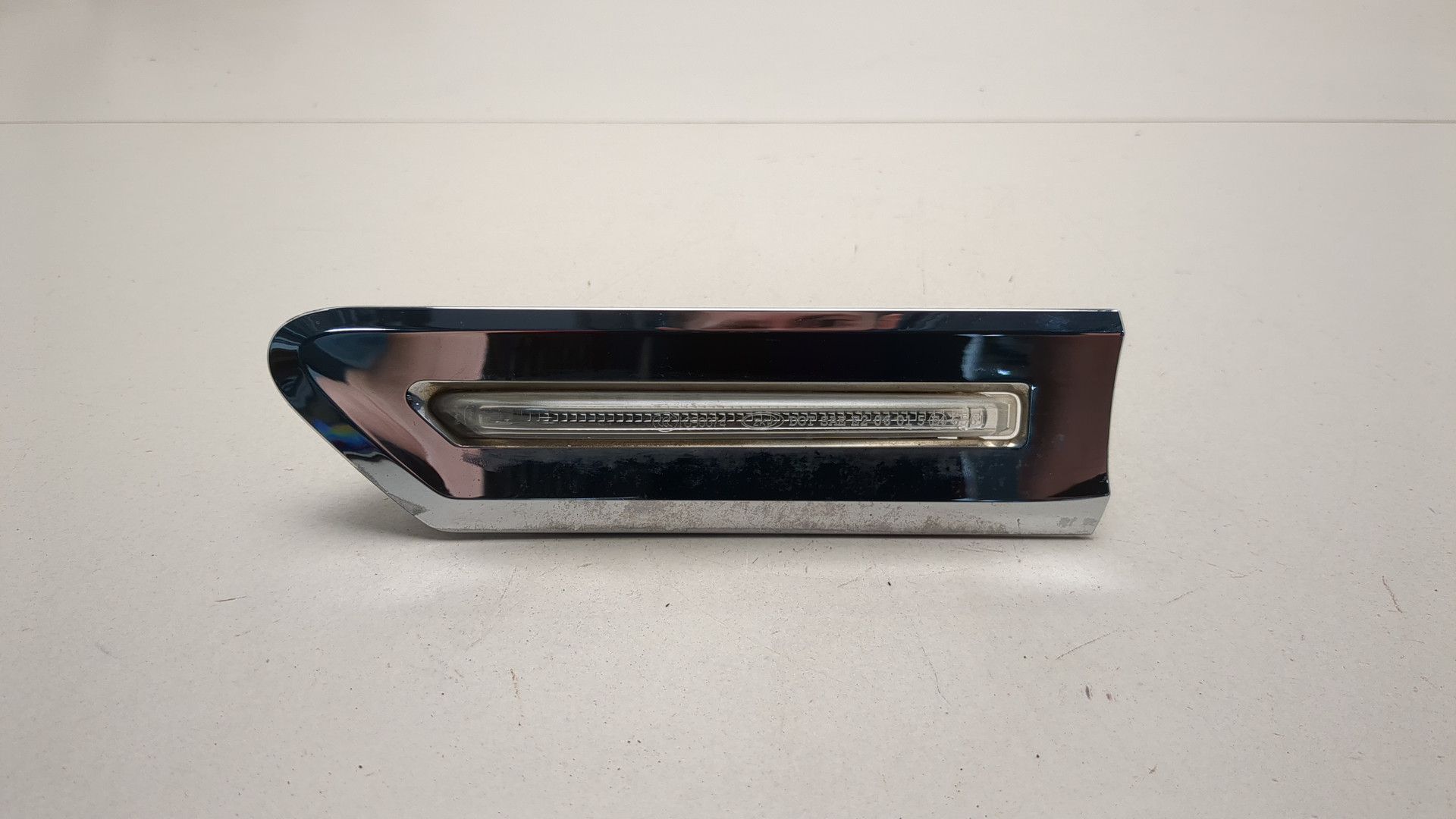 Указатель поворота левый