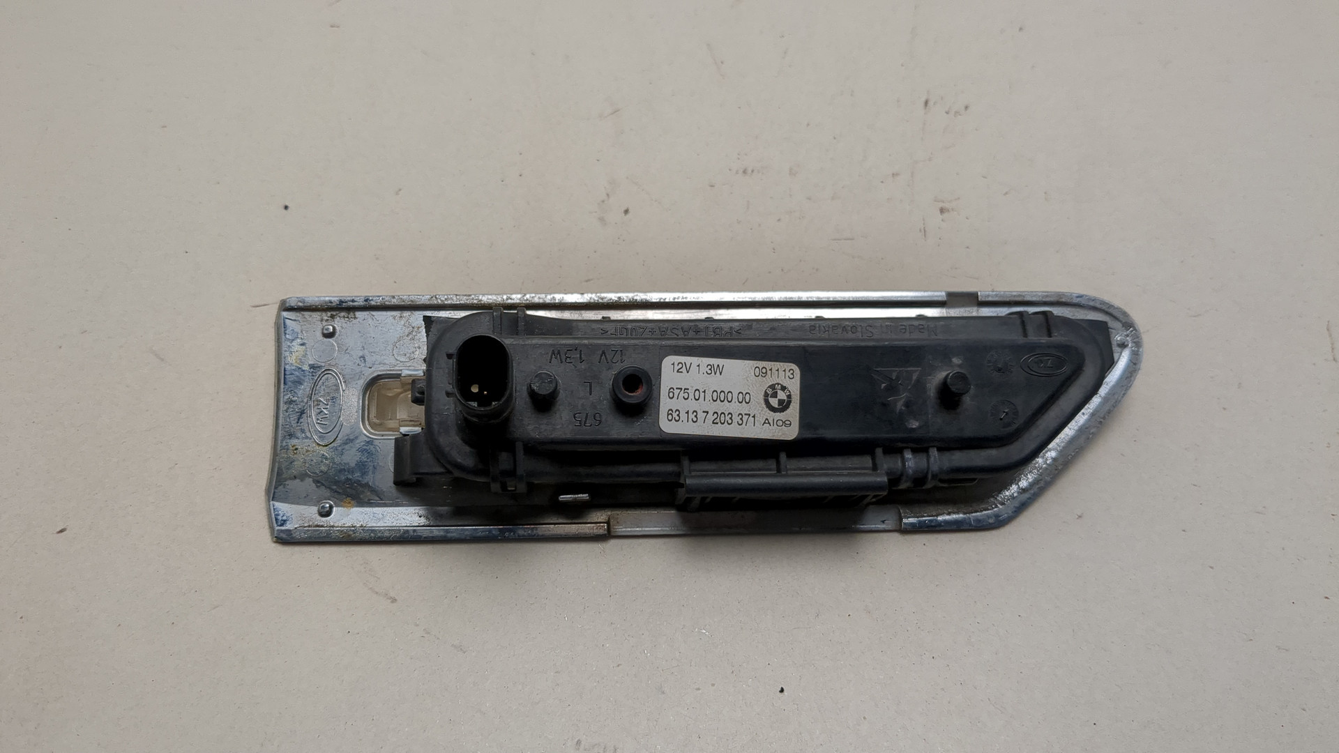 Указатель поворота левый