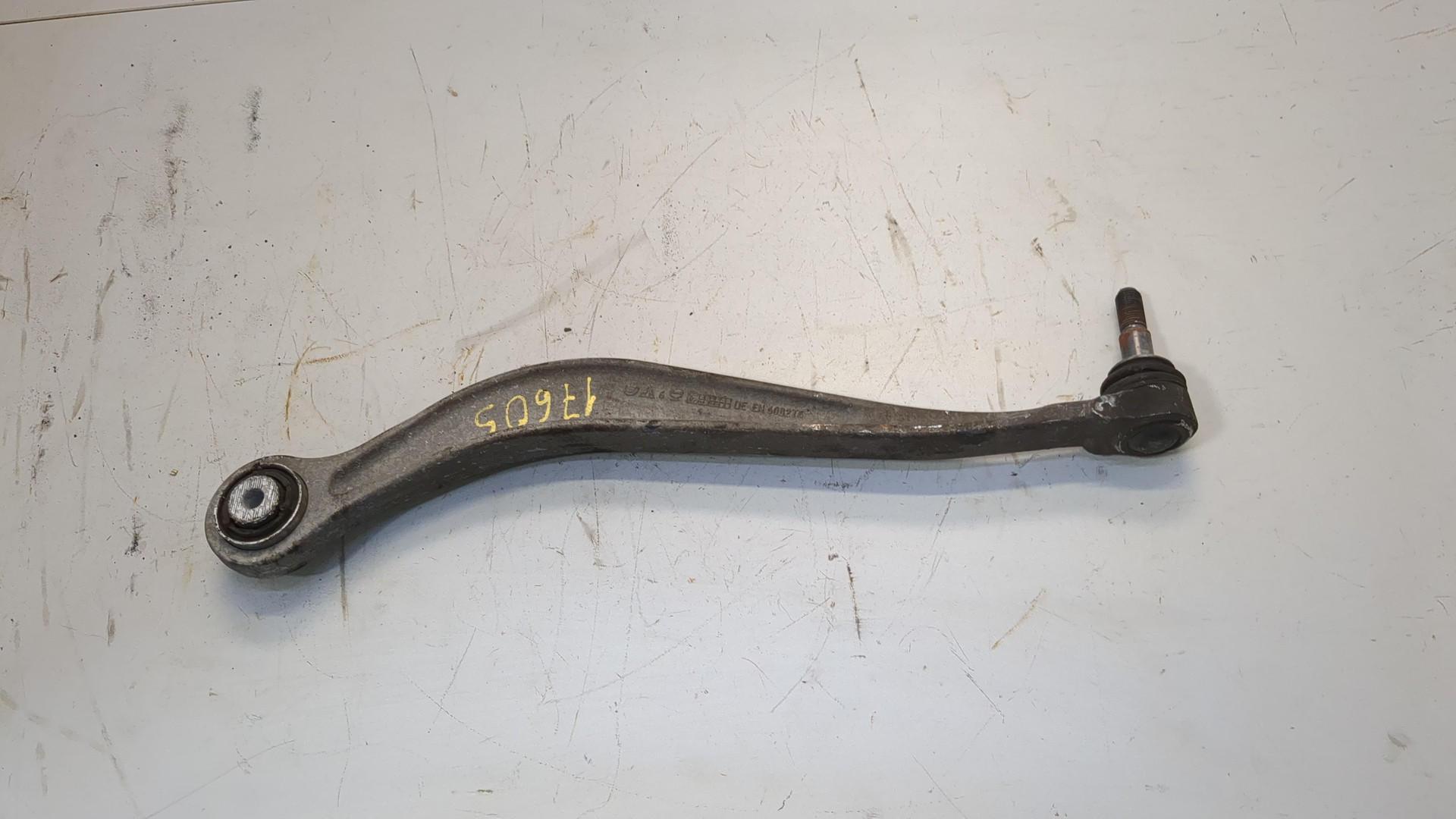 Рычаг задний правый