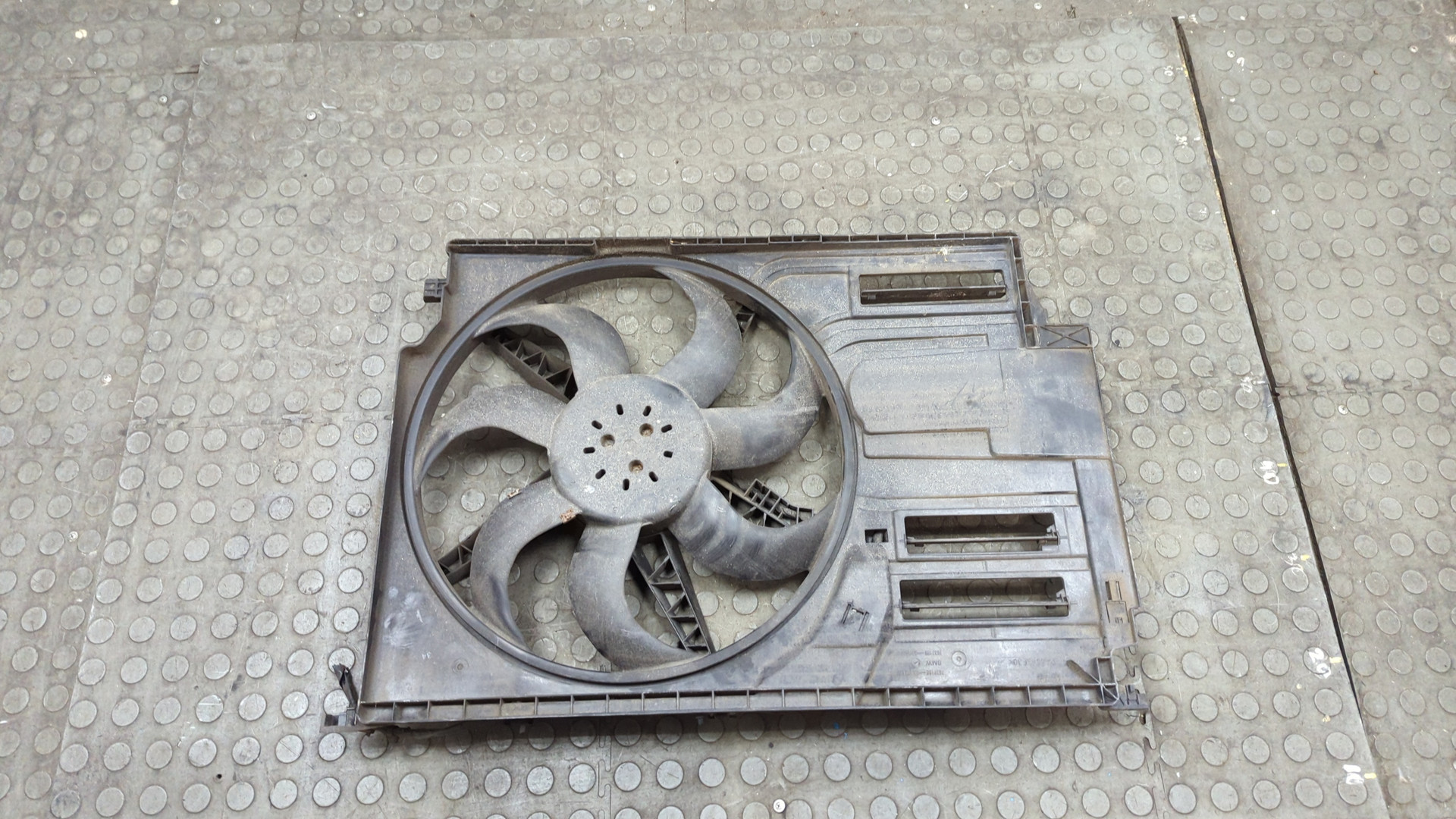 Вентилятор радиатора