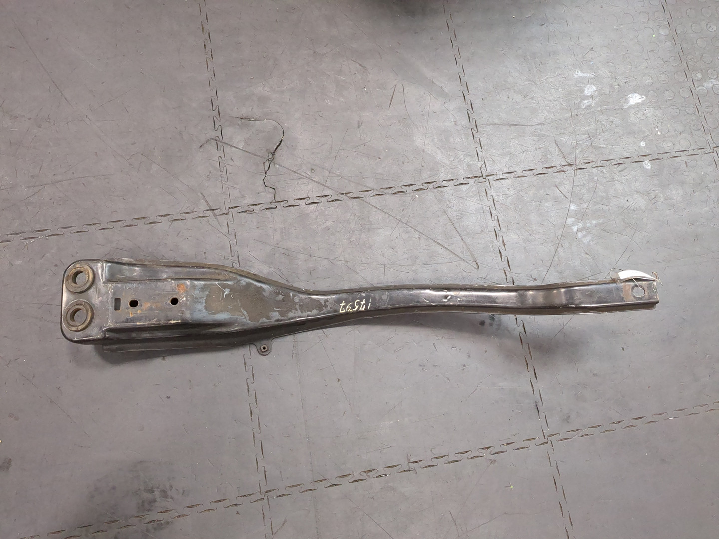 Балка подмоторная