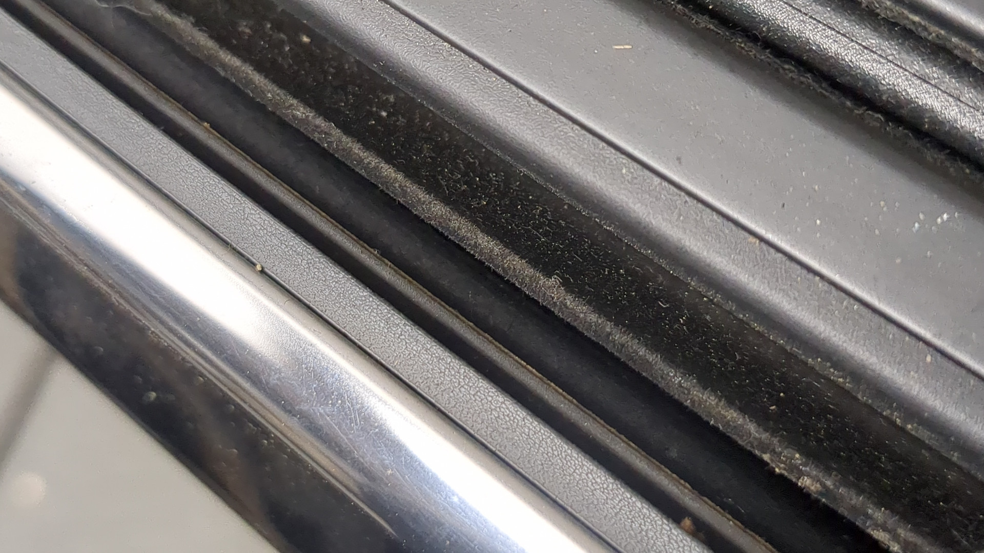 Дверь задняя левая