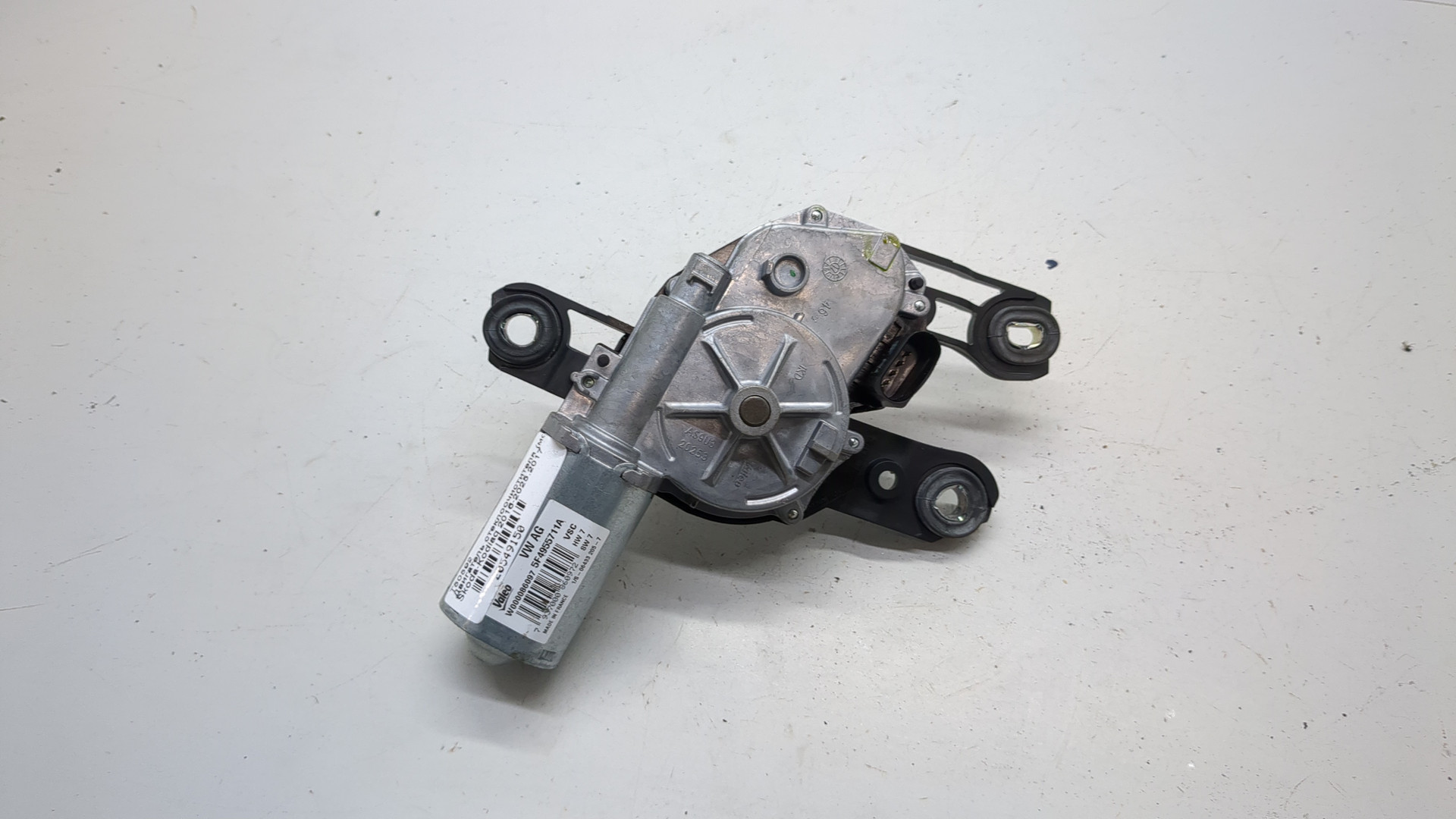 Моторчик стеклоочистителя задний