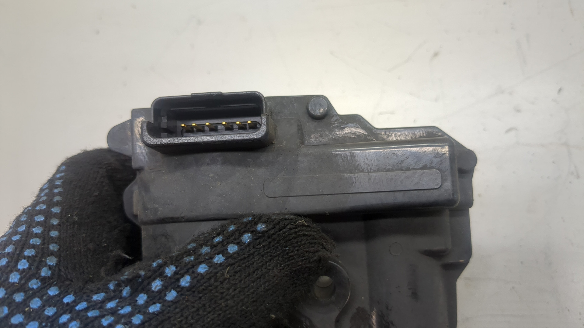 Заслонка дроссельная электрическая