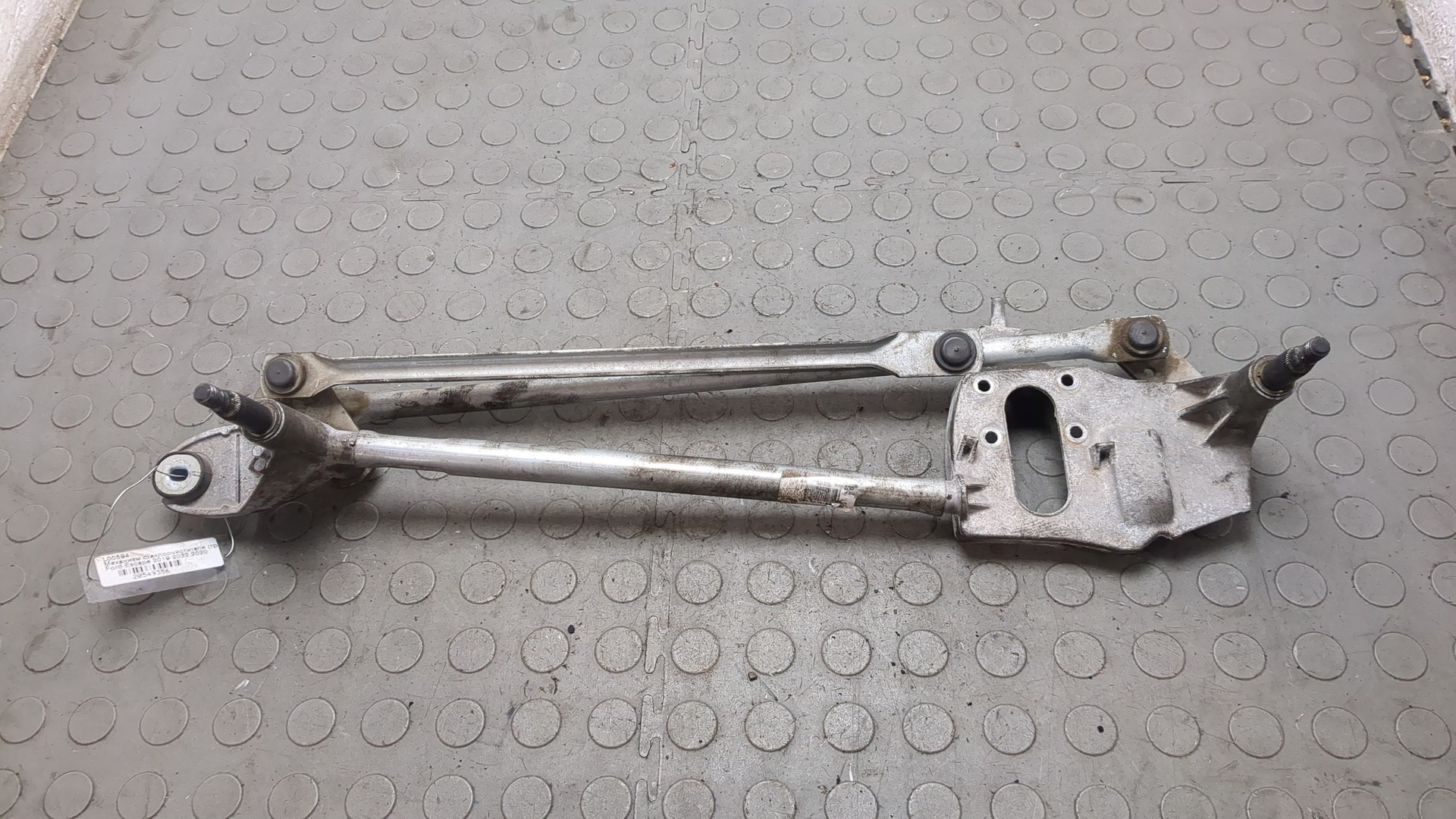 Трапеция стеклоочистителей