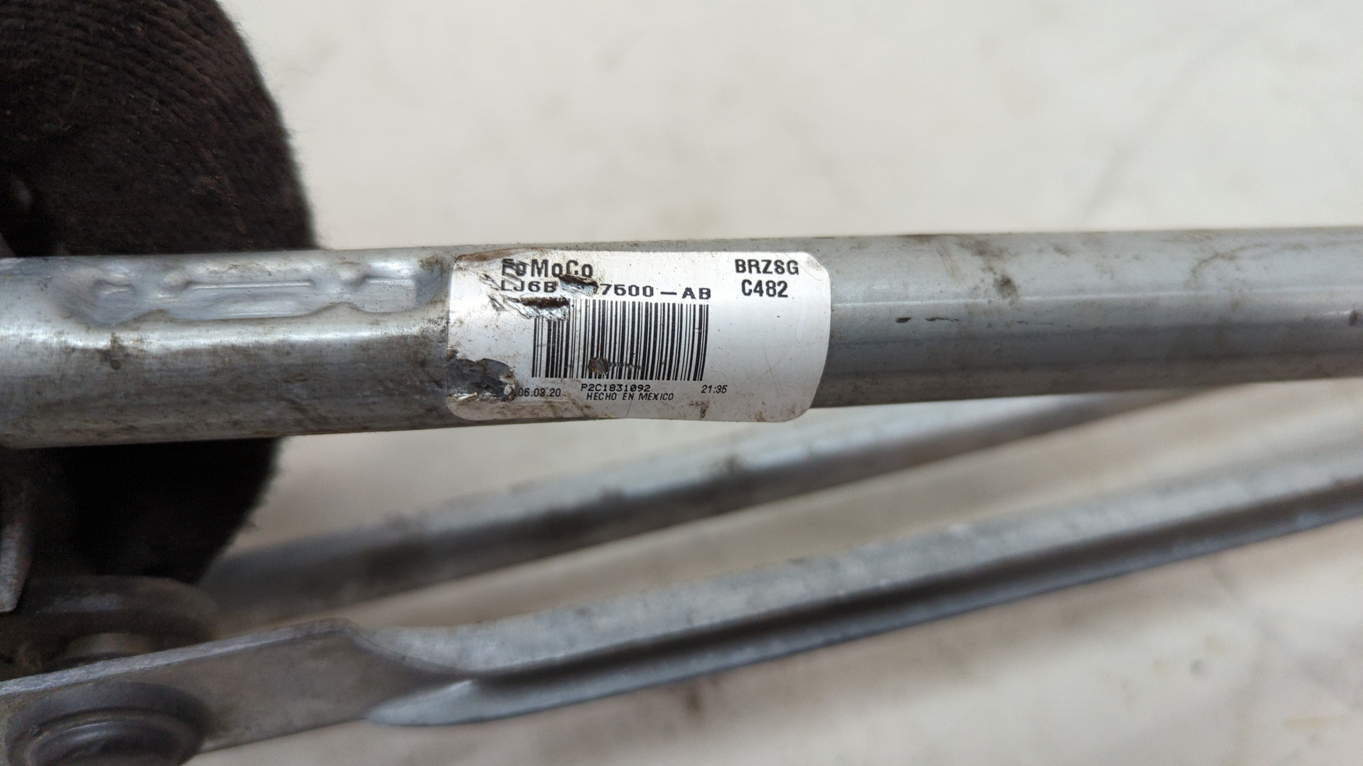 Трапеция стеклоочистителей