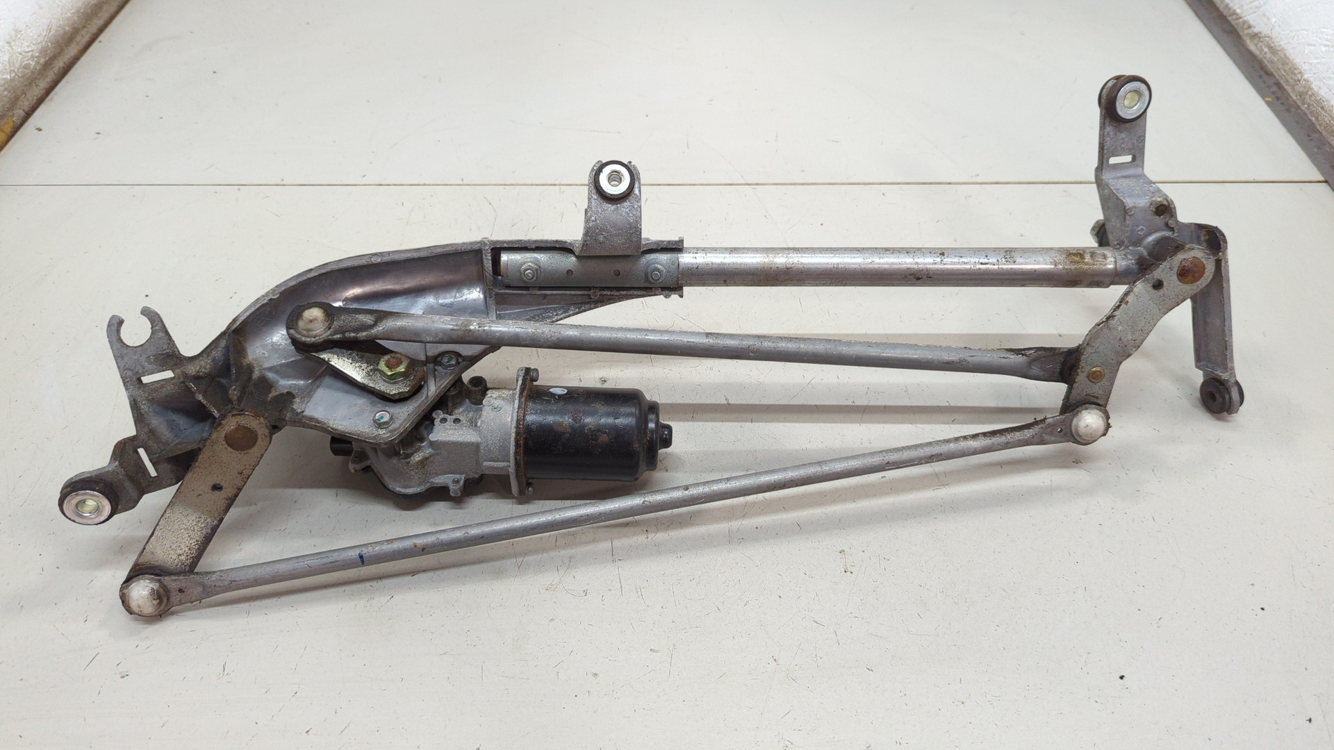 Трапеция стеклоочистителей