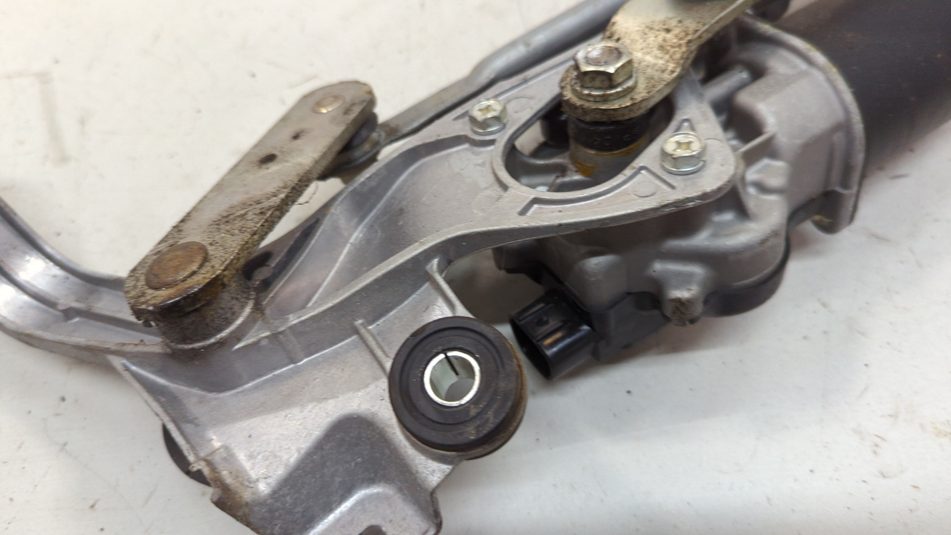 Трапеция стеклоочистителей