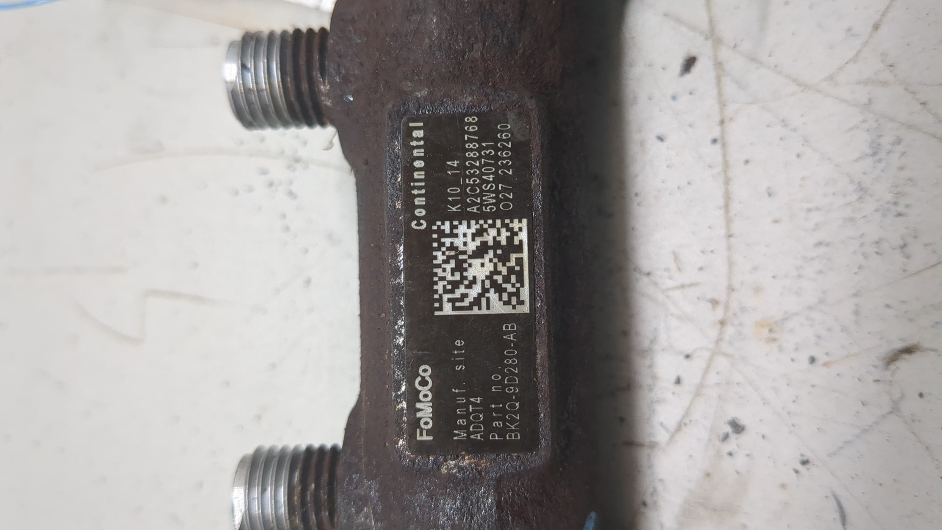 Рейка топливная (рампа)