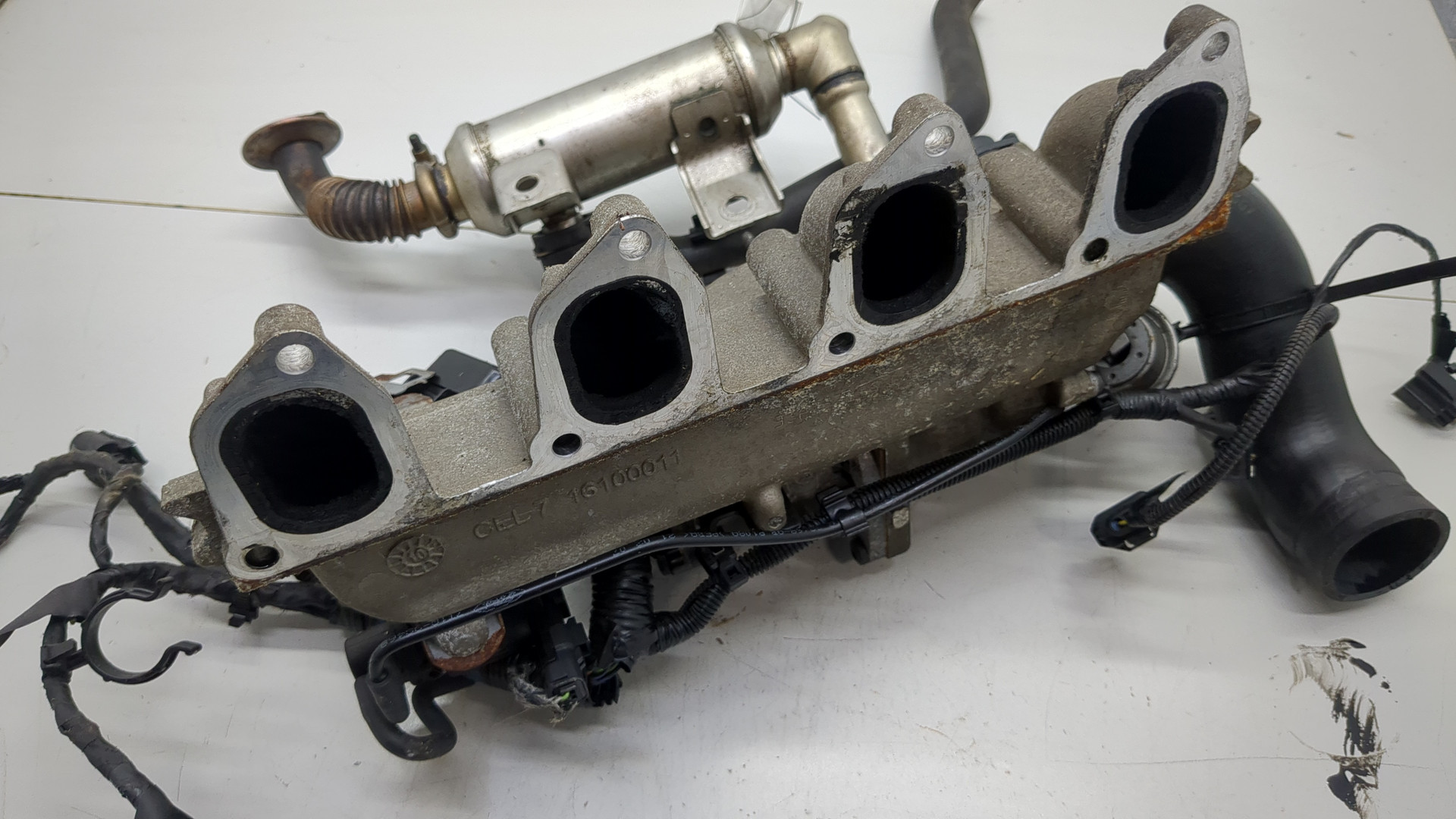 Коллектор впускной