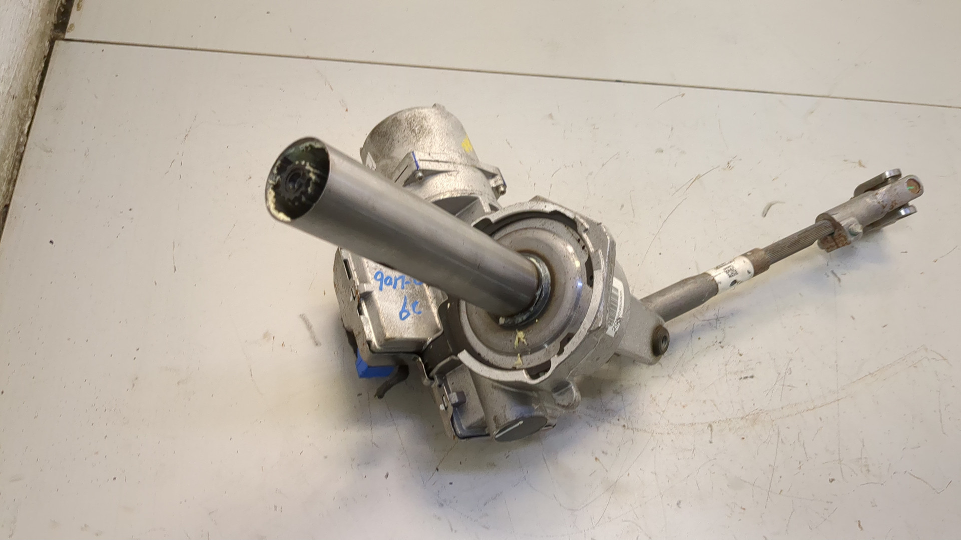 Серводвигатель рулевой рейки