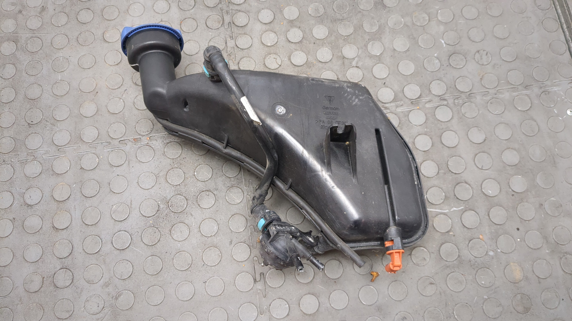 Бачок расширительный