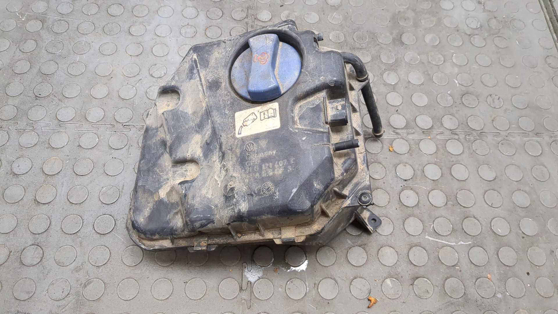 Бачок расширительный