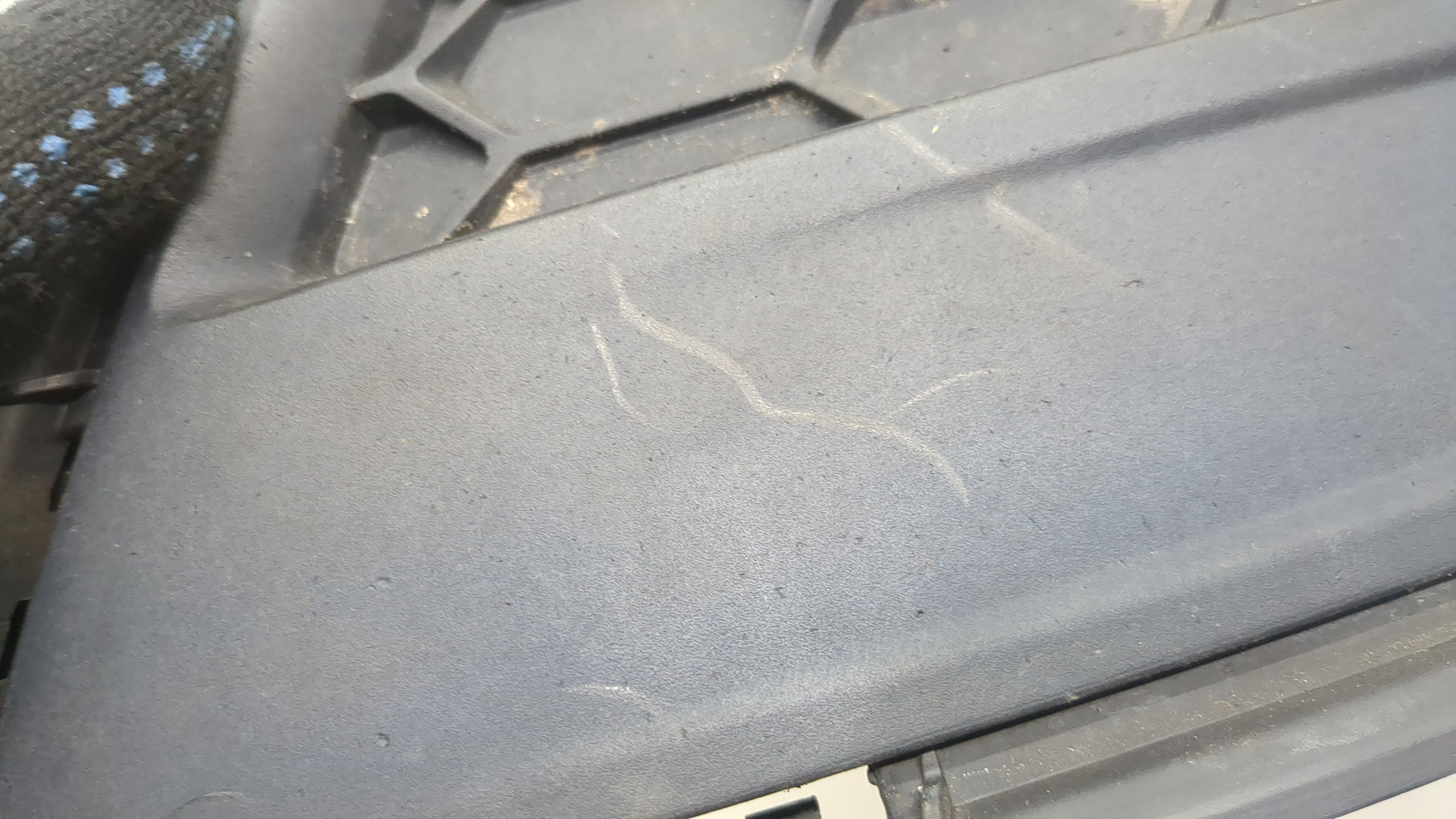 Решетка в бампер правая