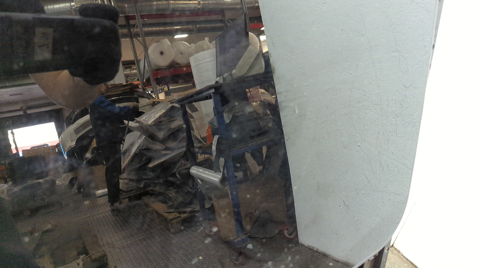 Люк в сборе электрический