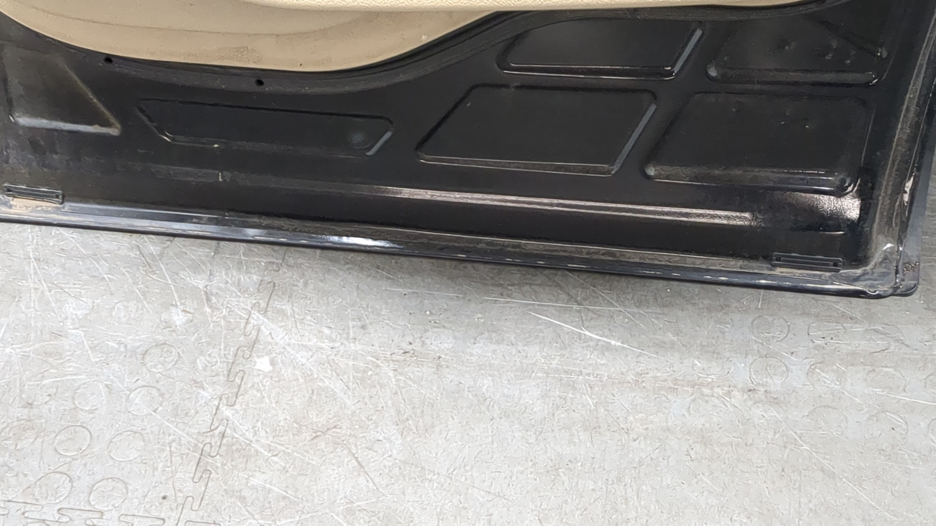 Дверь задняя правая