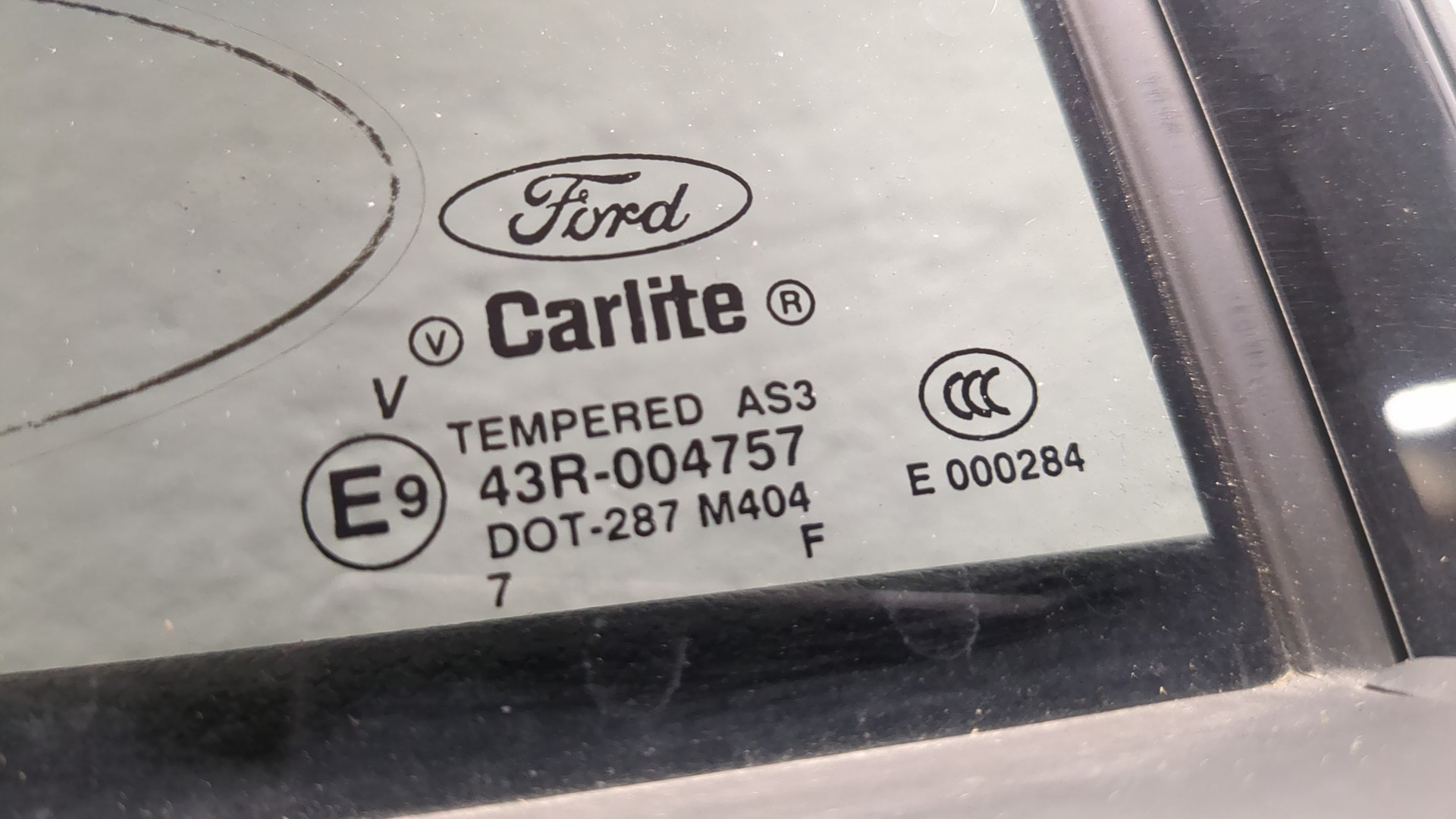 Дверь задняя правая