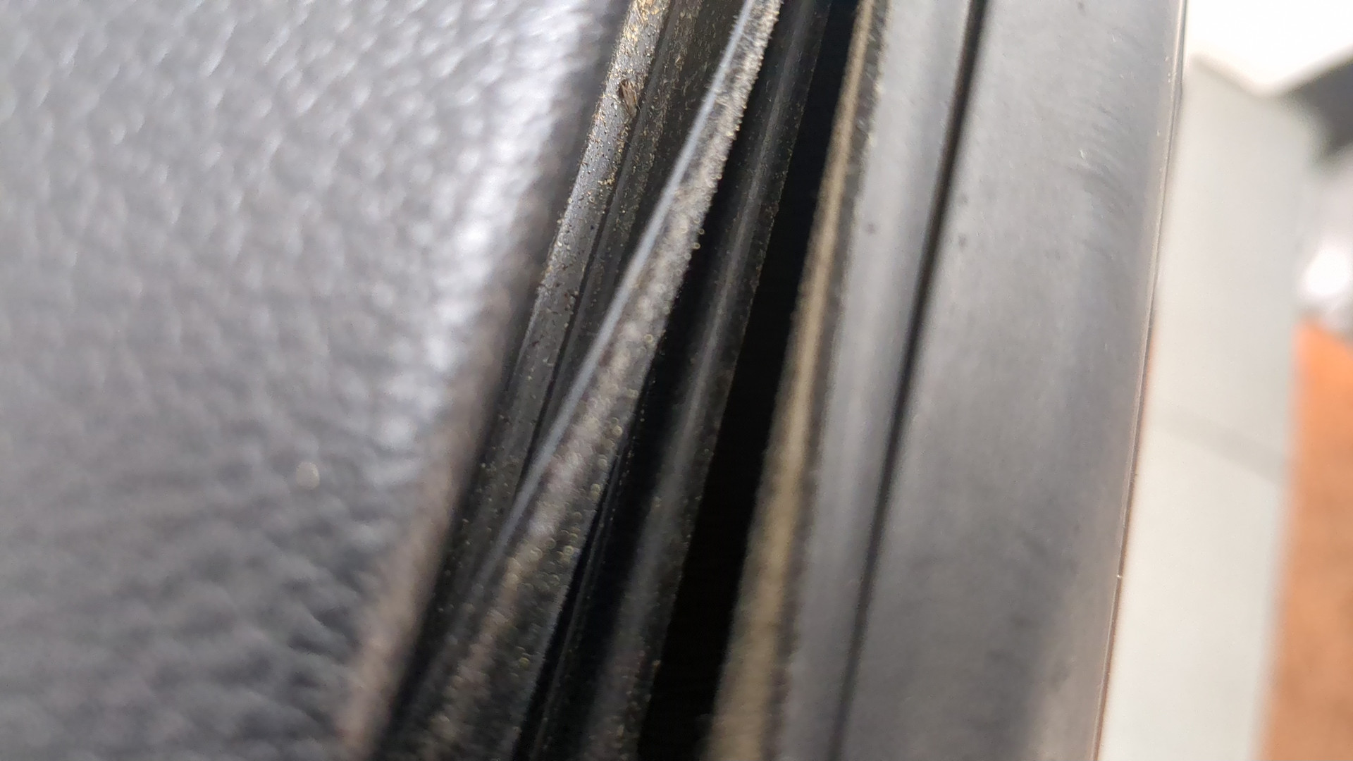 Дверь задняя правая