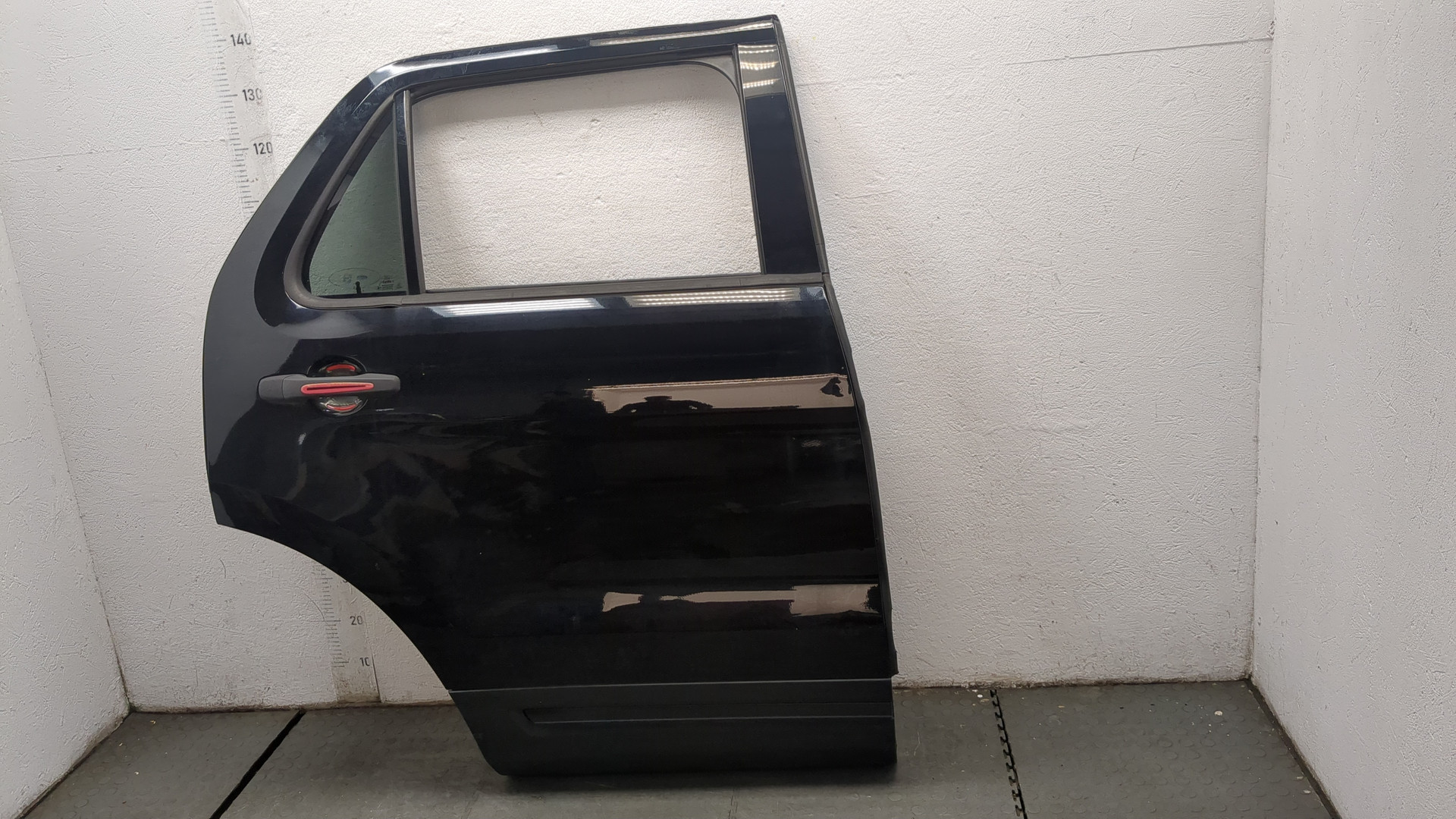 Дверь задняя правая