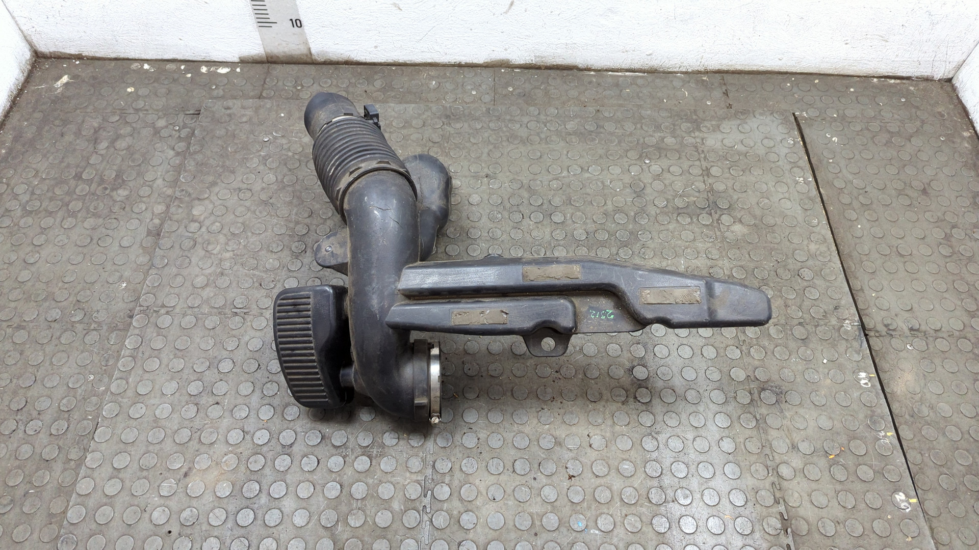 Патрубок воздушного фильтра