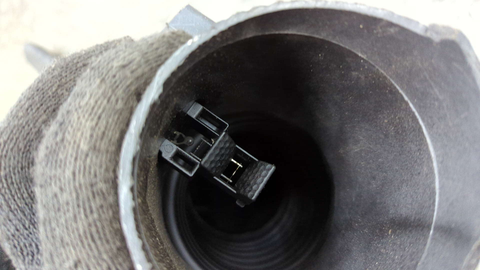 Патрубок воздушного фильтра