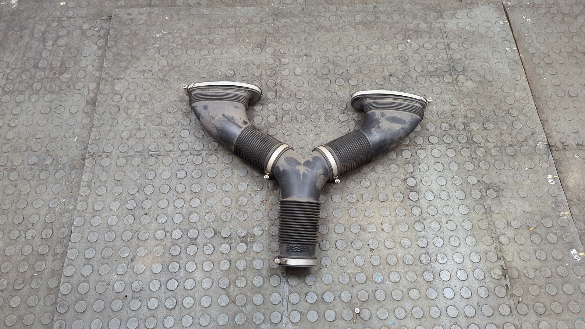 Воздухозаборник (внутри)