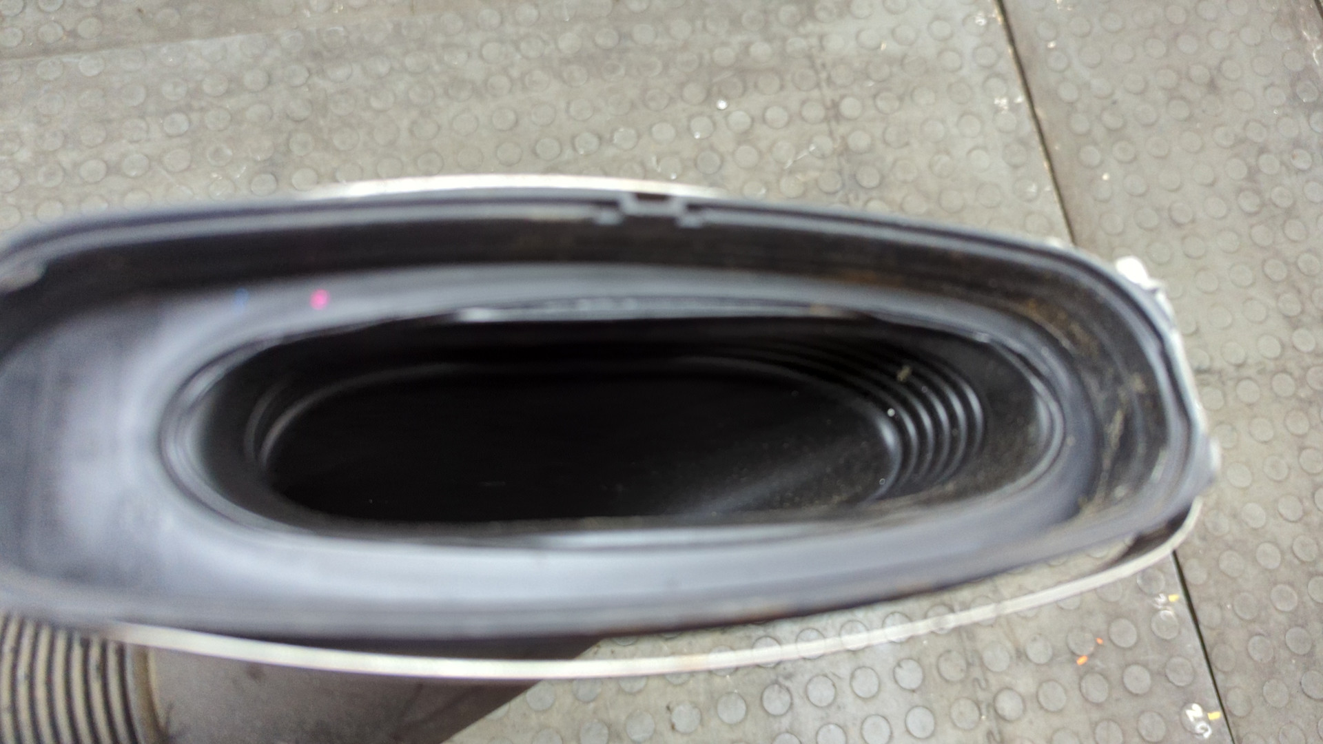 Воздухозаборник (внутри)