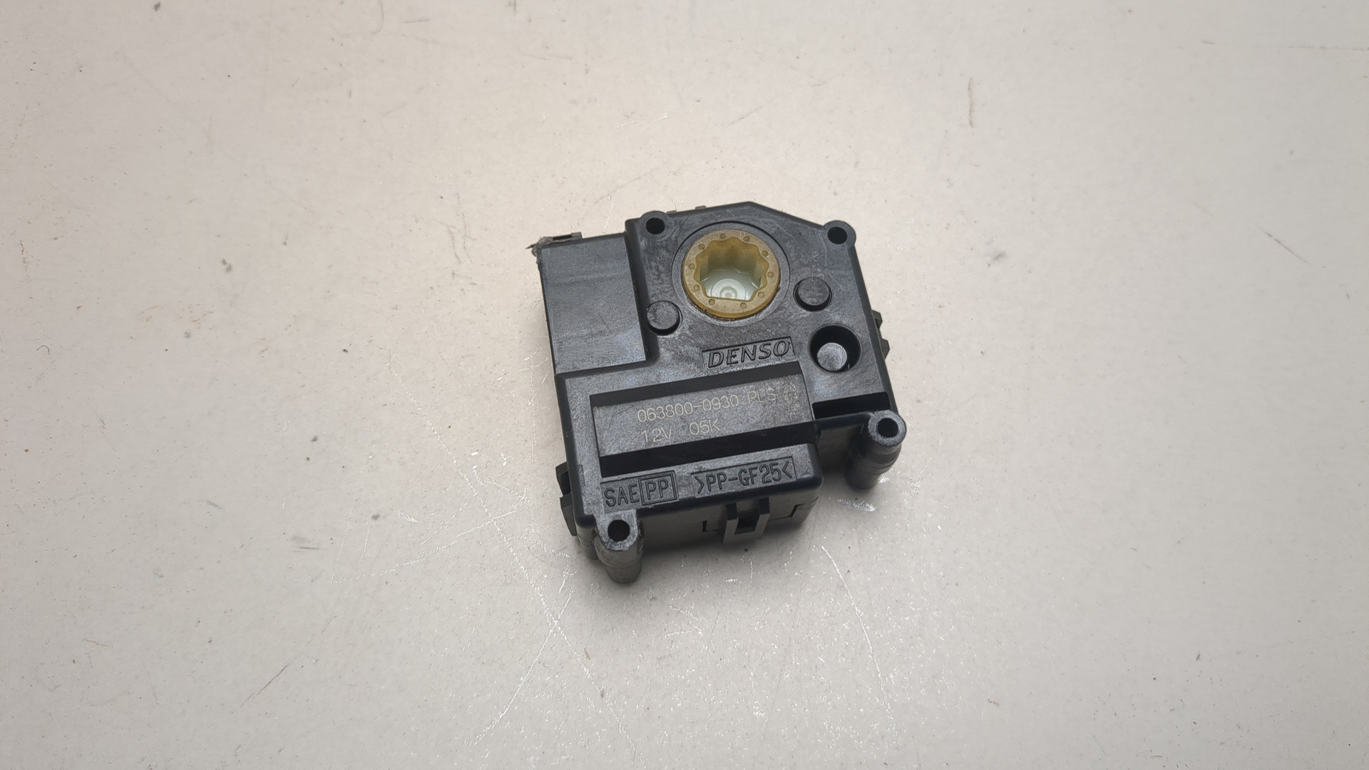 Моторчик заслонки печки