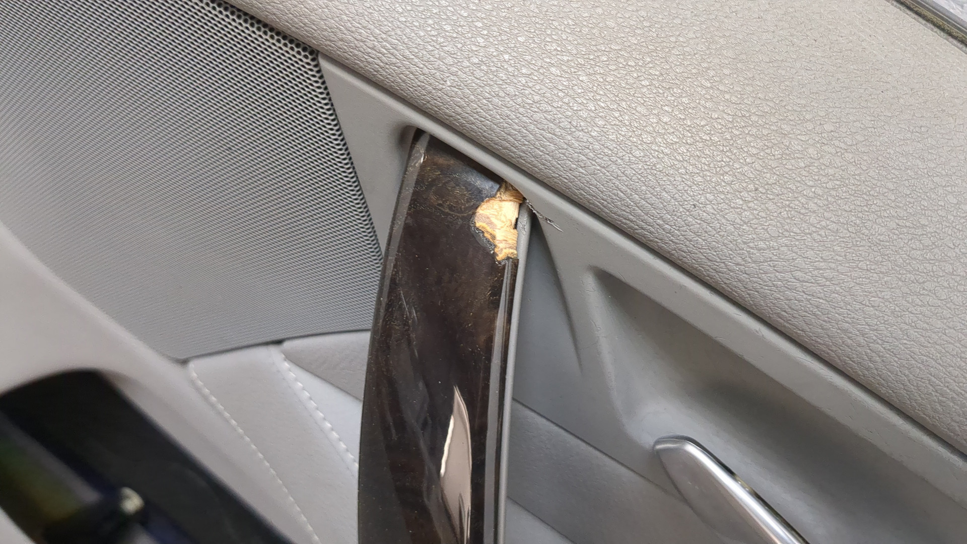 Дверь передняя правая