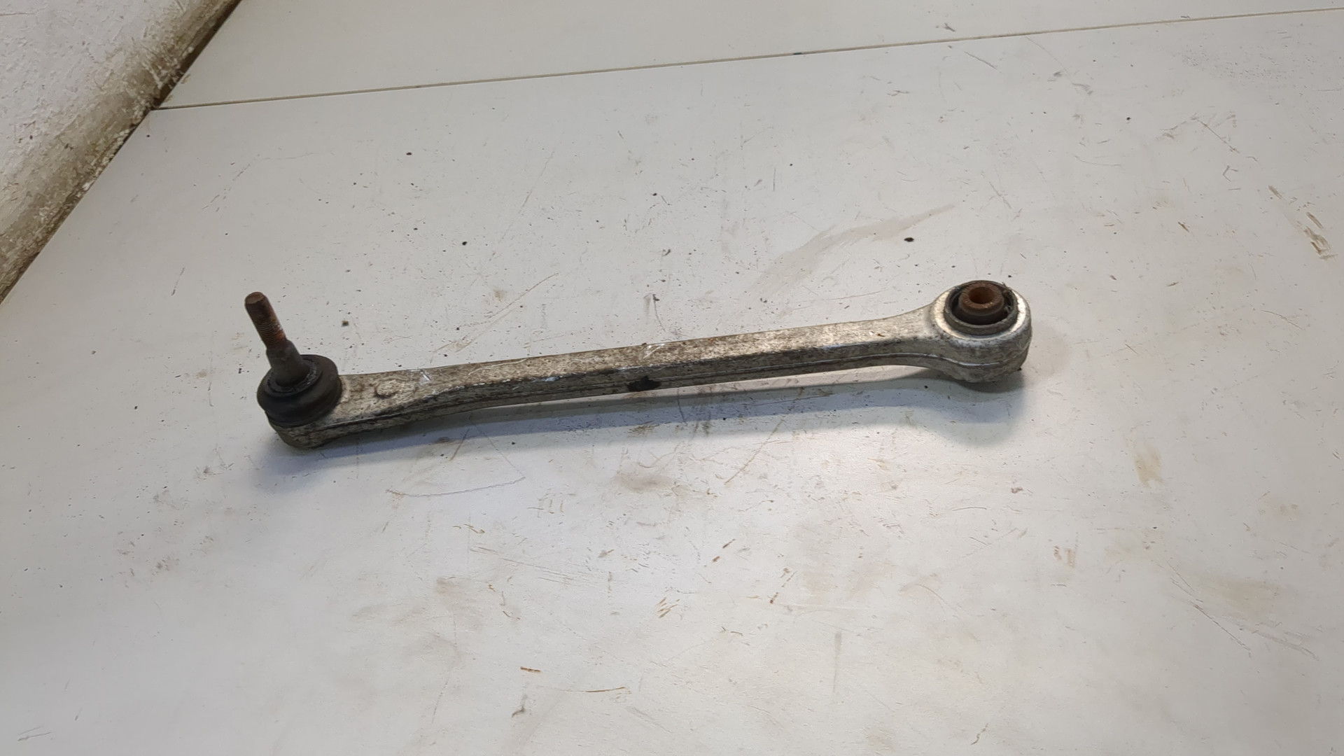 Рычаг задний