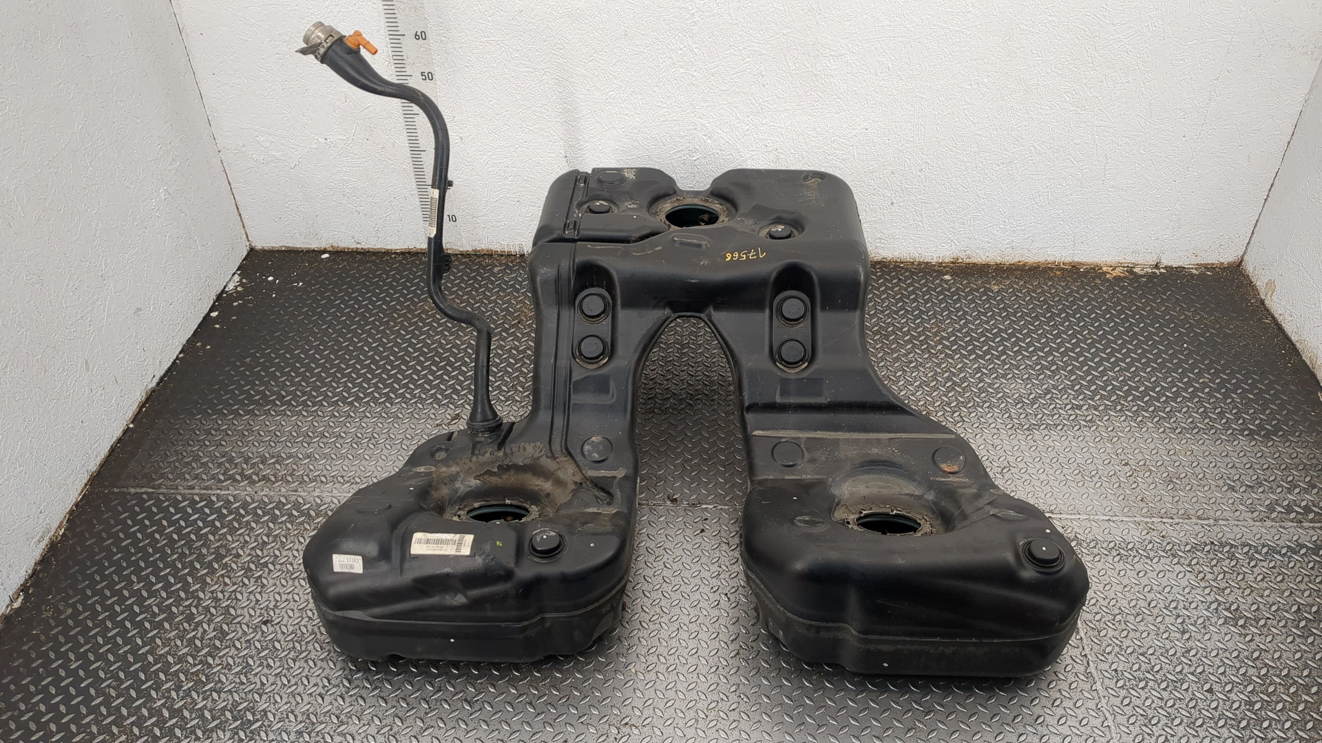 Бак топливный