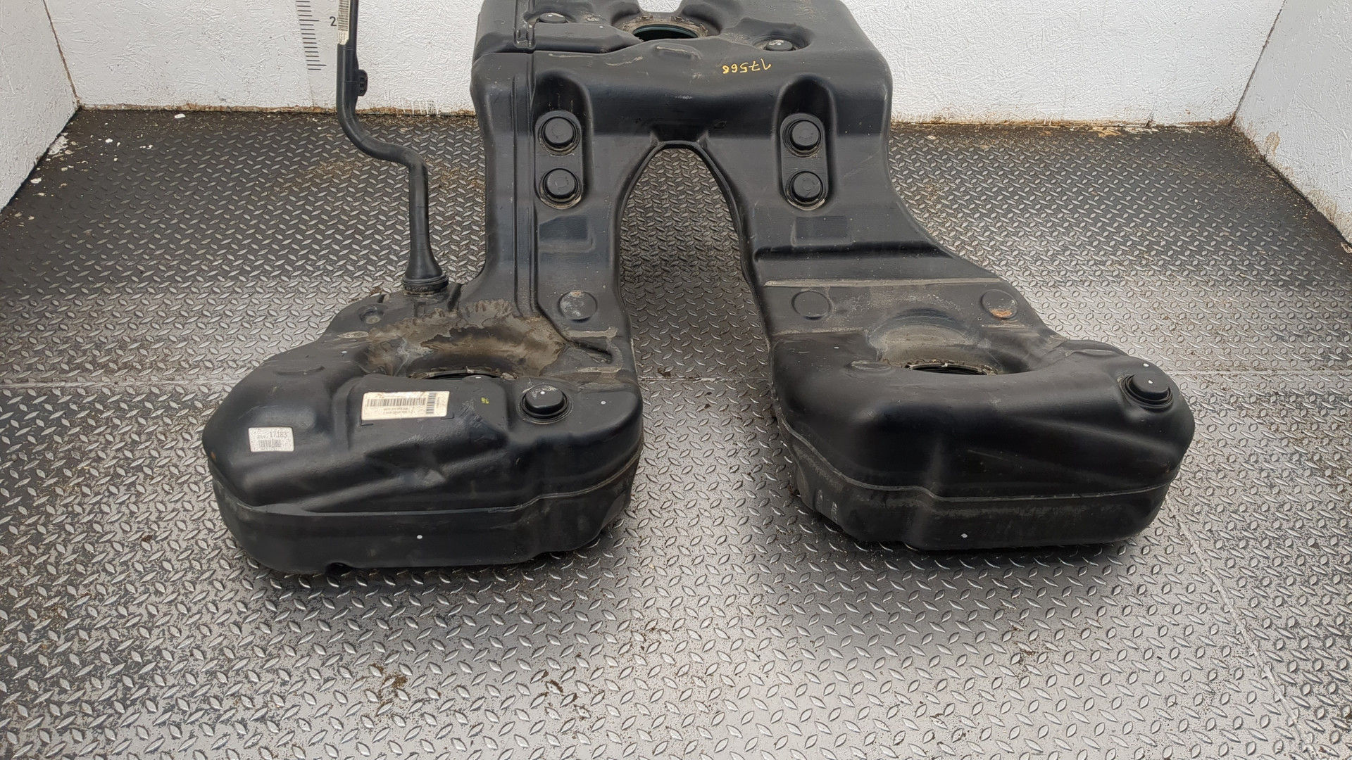 Бак топливный