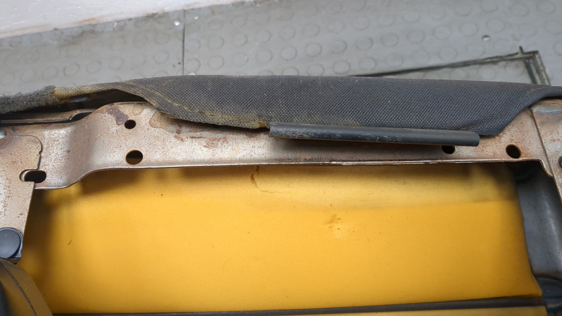 Подлокотник