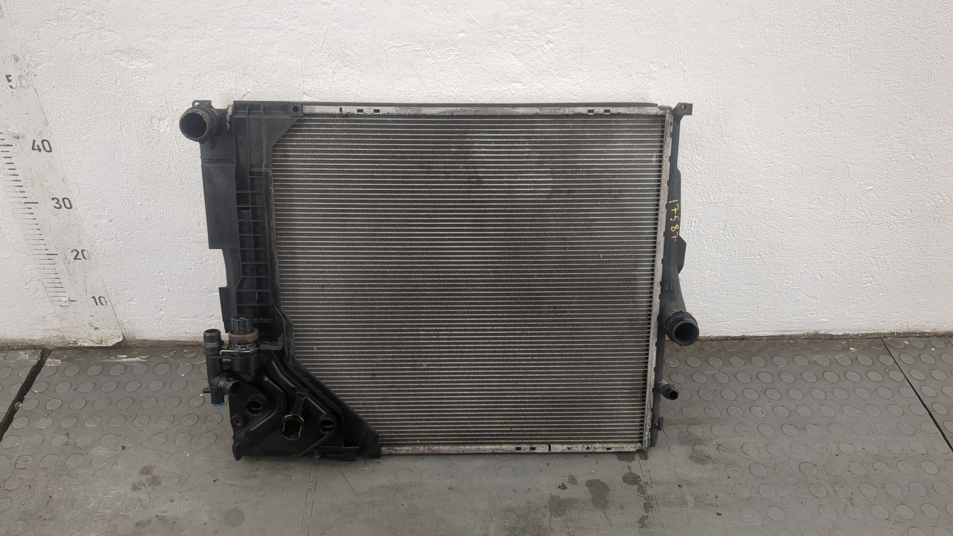 Радиатор охлаждения двигателя основной