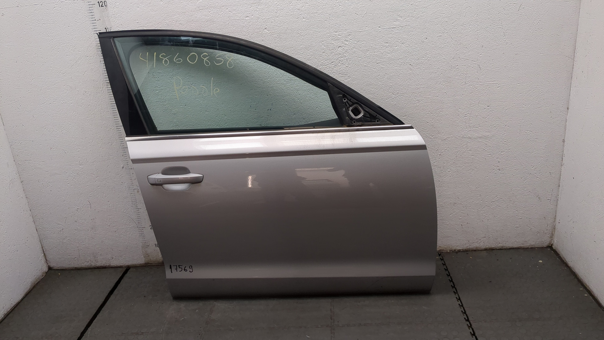 Дверь передняя правая