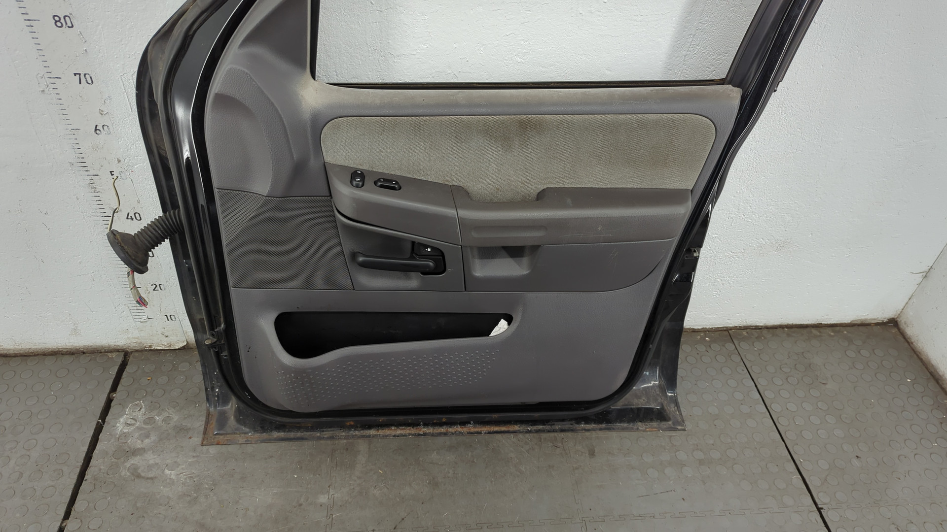 Дверь передняя правая