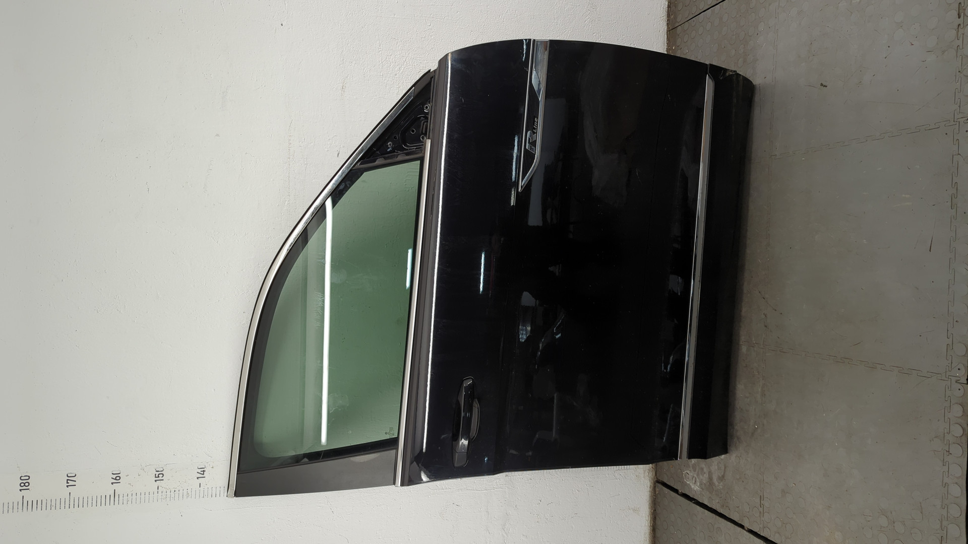 Дверь передняя правая